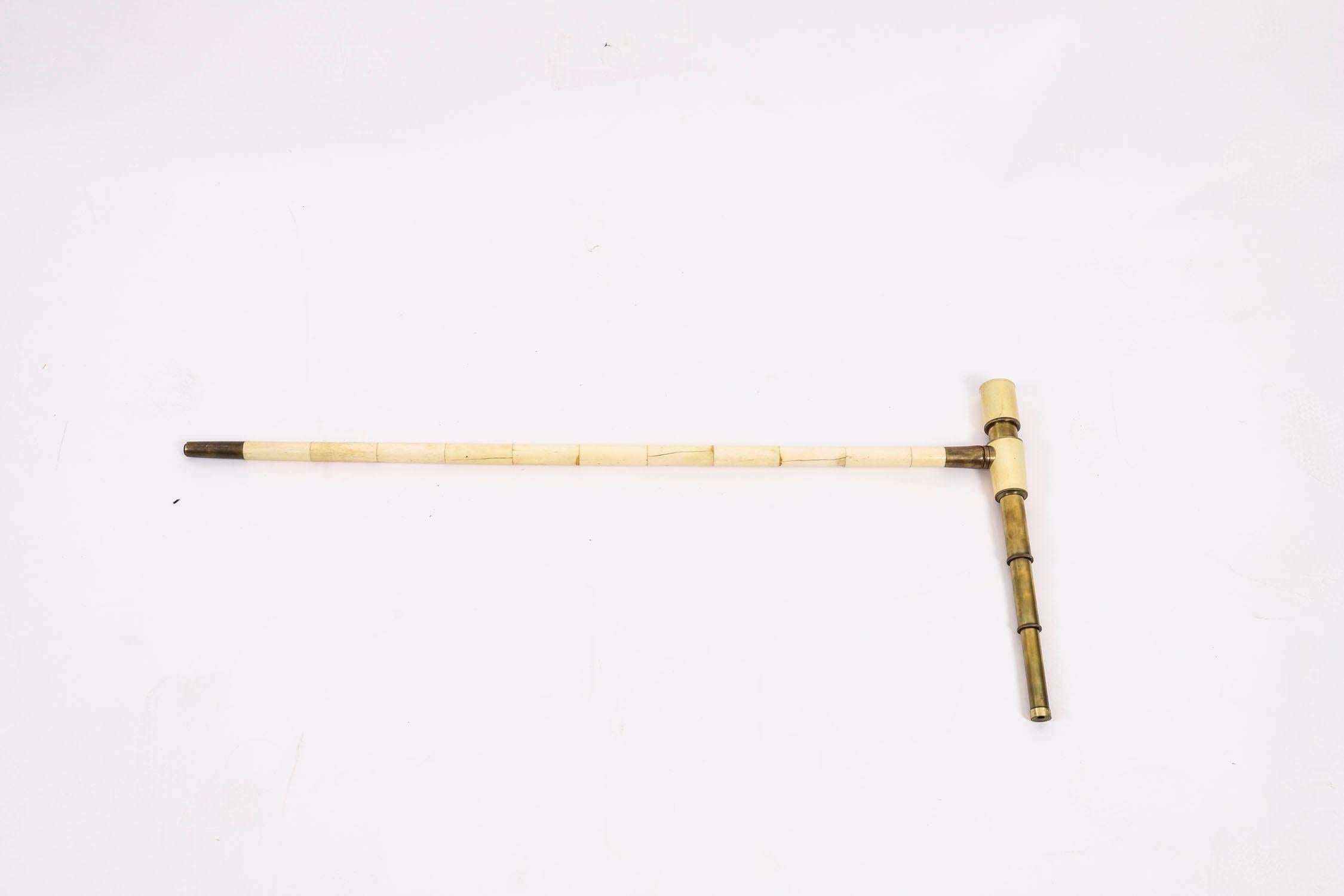 Antiguo bastón telescópico inglés de hueso Siglo XIX 92cm/36 pulgadas siglo XIX en venta