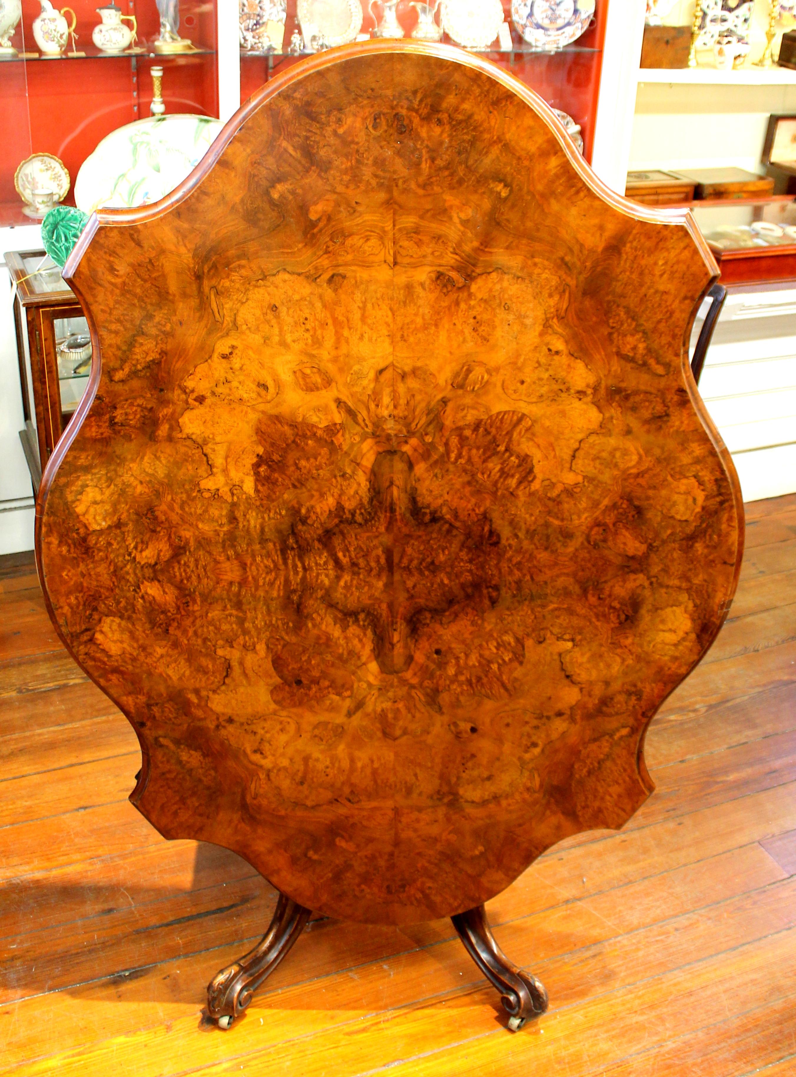 English Book-Matched Burr Walnut Rare Shaped Tilt-Top Loo or Bkfst Table 15