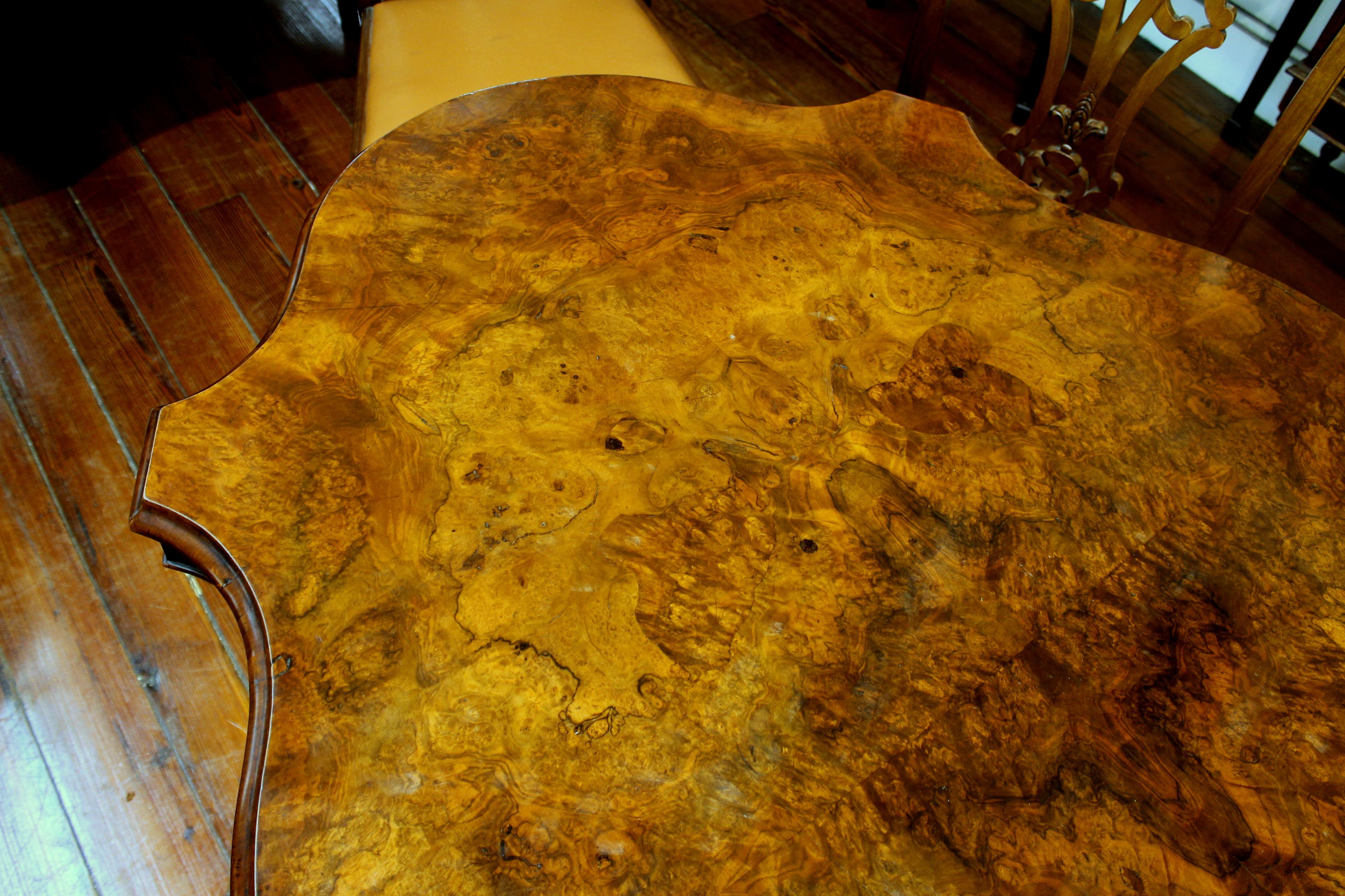 English Book-Matched Burr Walnut Rare Shaped Tilt-Top Loo or Bkfst Table 2