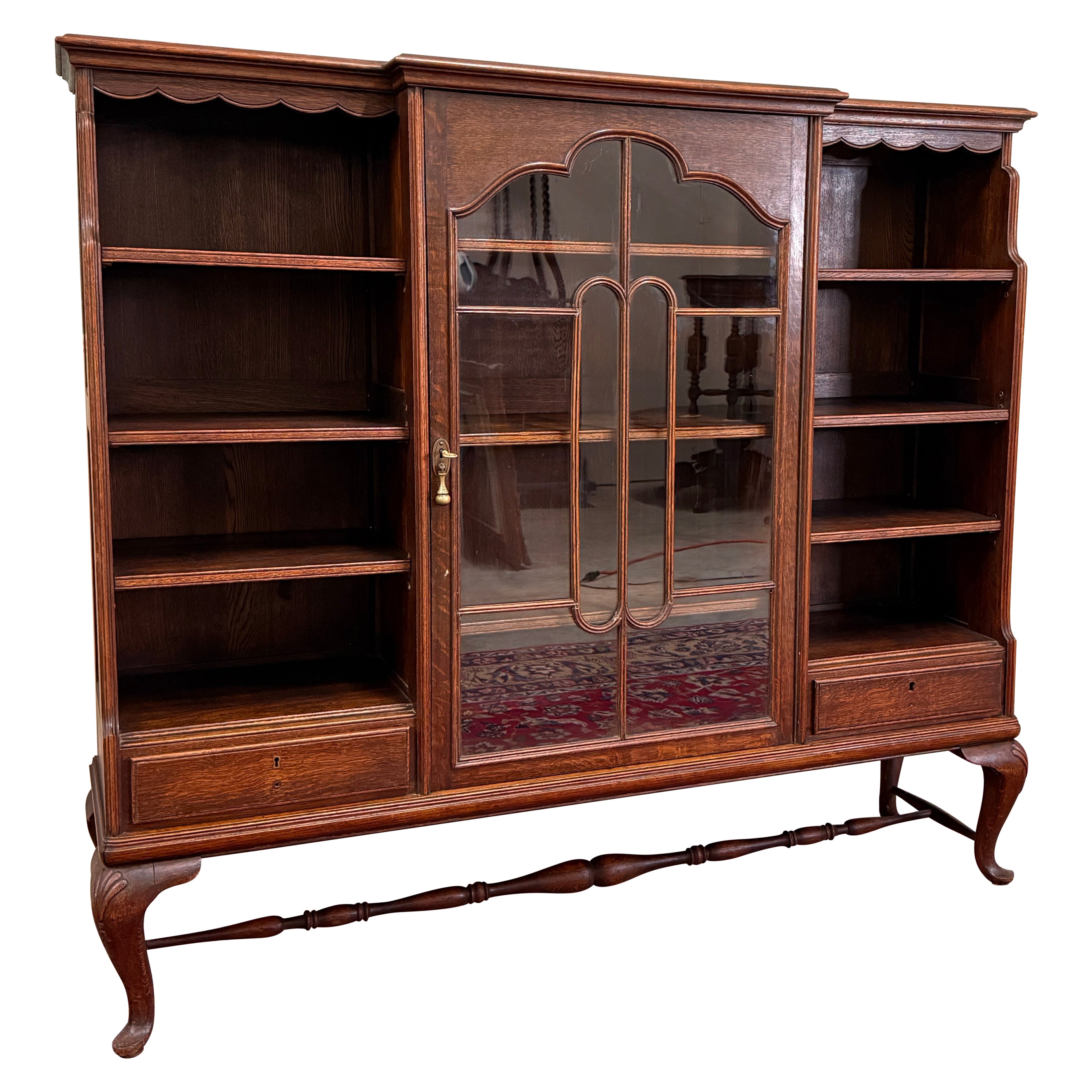 Antique English Bookcase Bookshelf Cabinet Glass Oak Queen Anne Legs 1920s-30s For Sale