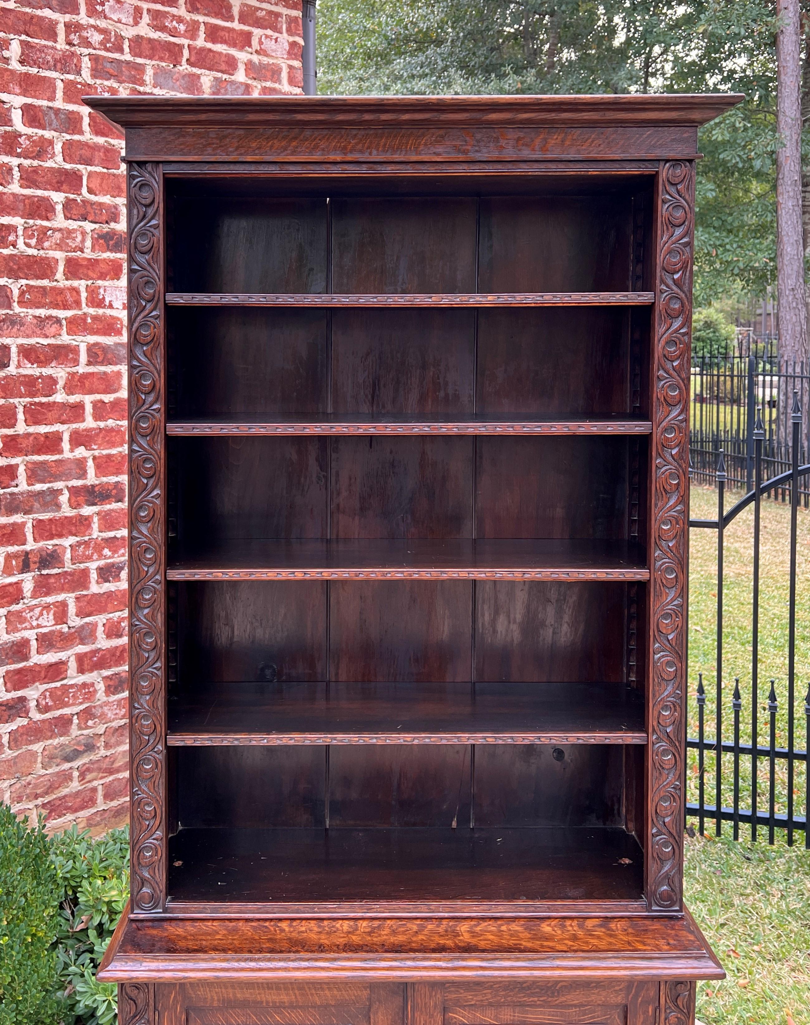 Arts and Crafts Antique English Bookcase Display Shelf Cabinet Two-Piece Carved Oak c. 1920s