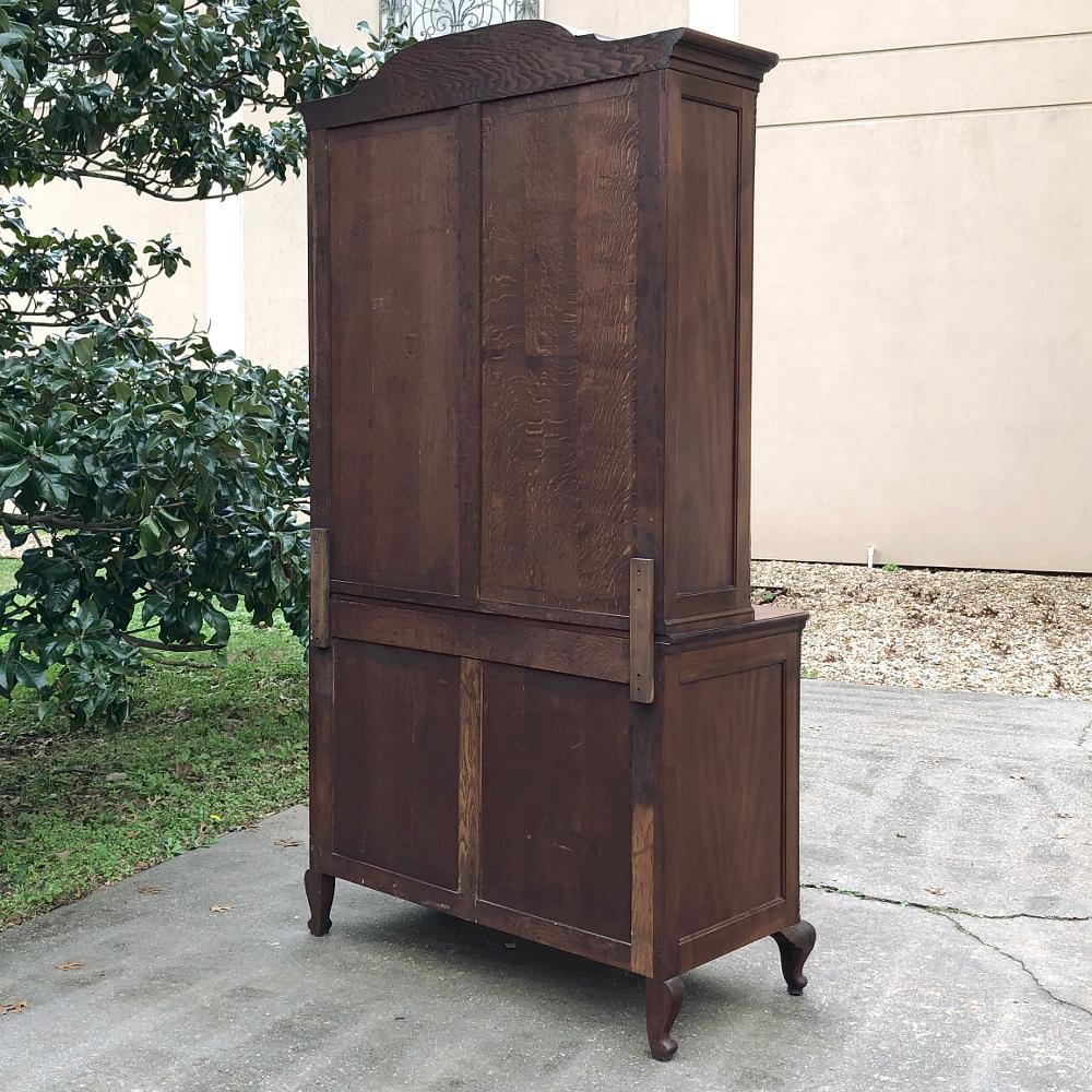 Antique English Bookcase in Mahogany, Queen Anne Style 7