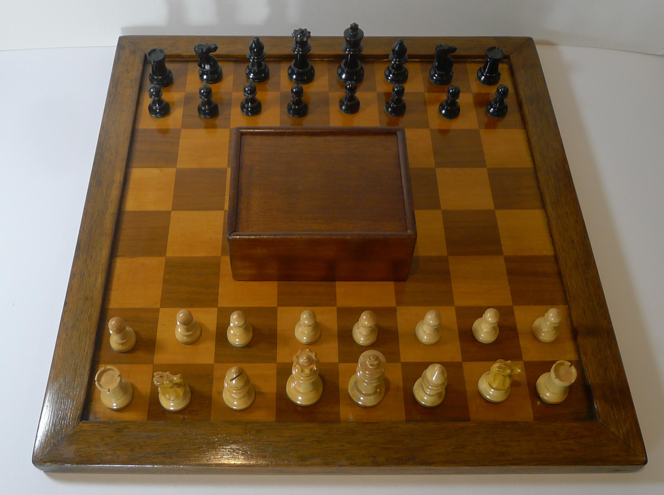 Antique English Boxwood Chess Set With Storage Box c.1910 3