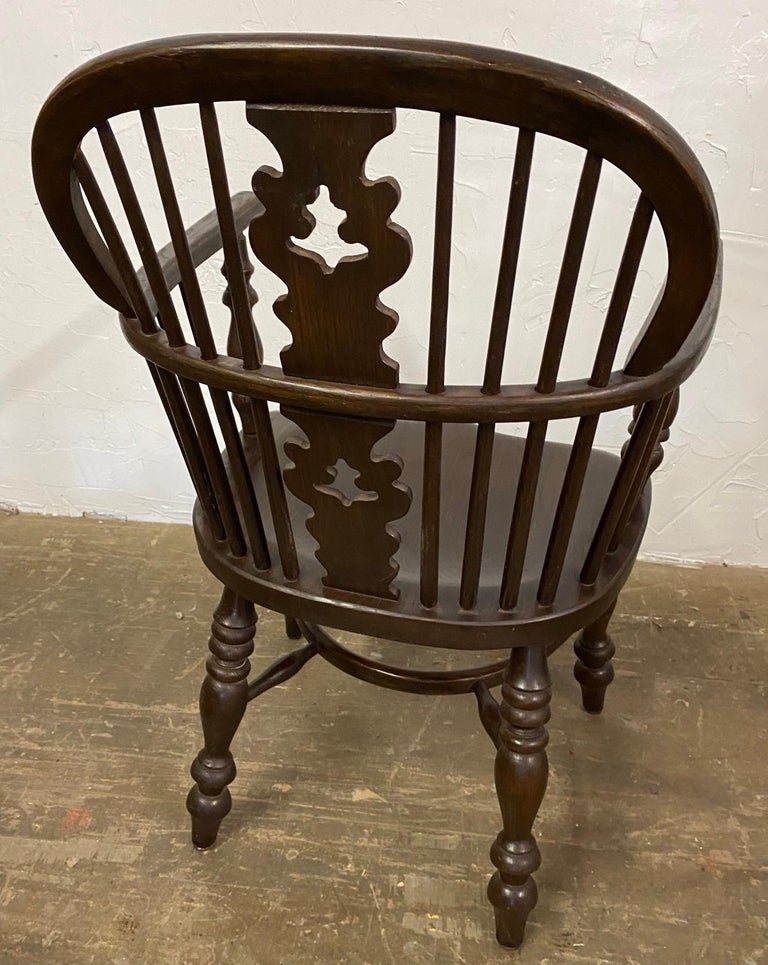 Antique English Brace Back Windsor Chairs For Sale 1