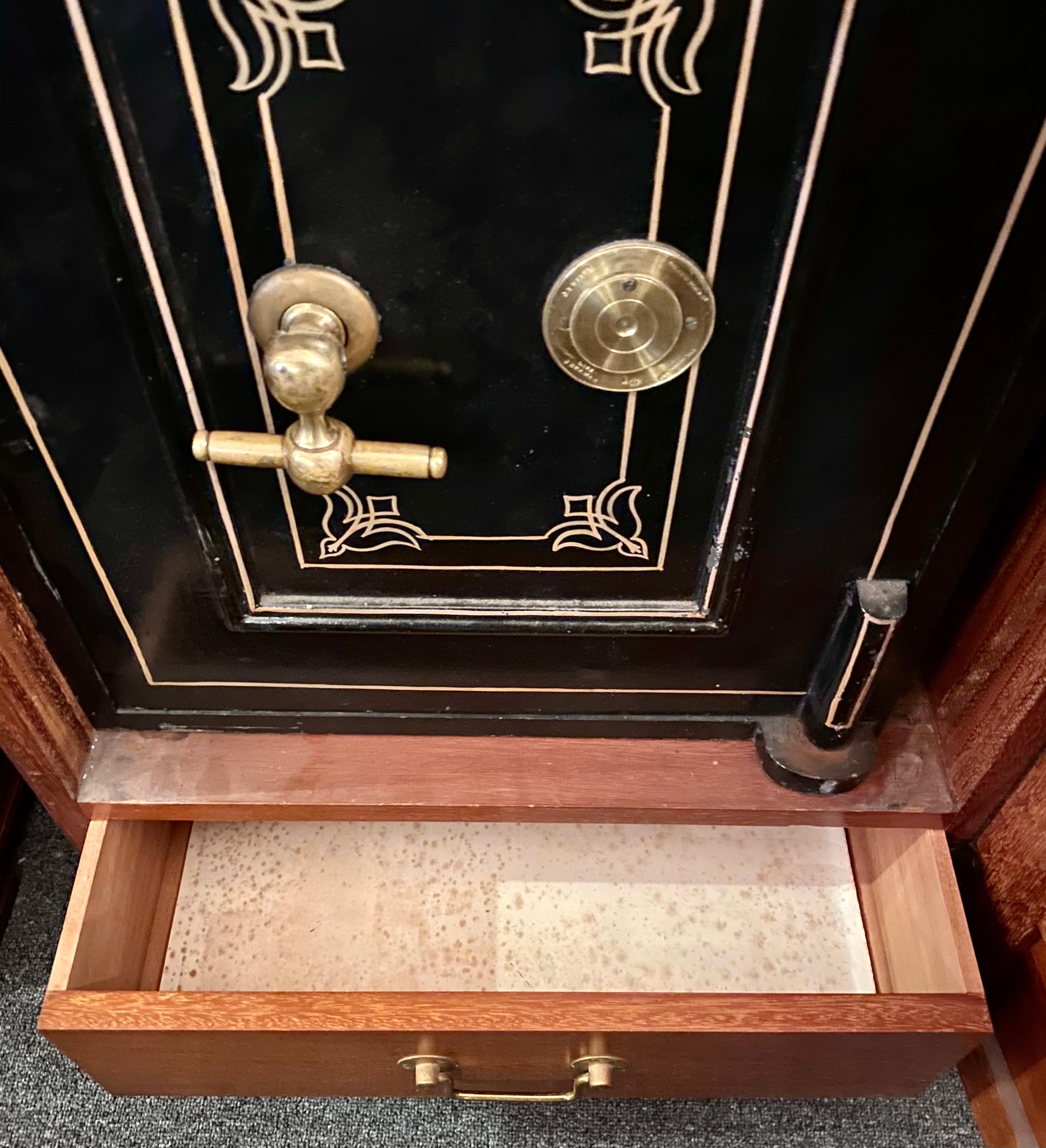 Antique English Bramah Collector's Mahogany Hidden Safe Cabinet/Chest Circa 1880 In Good Condition In New Orleans, LA