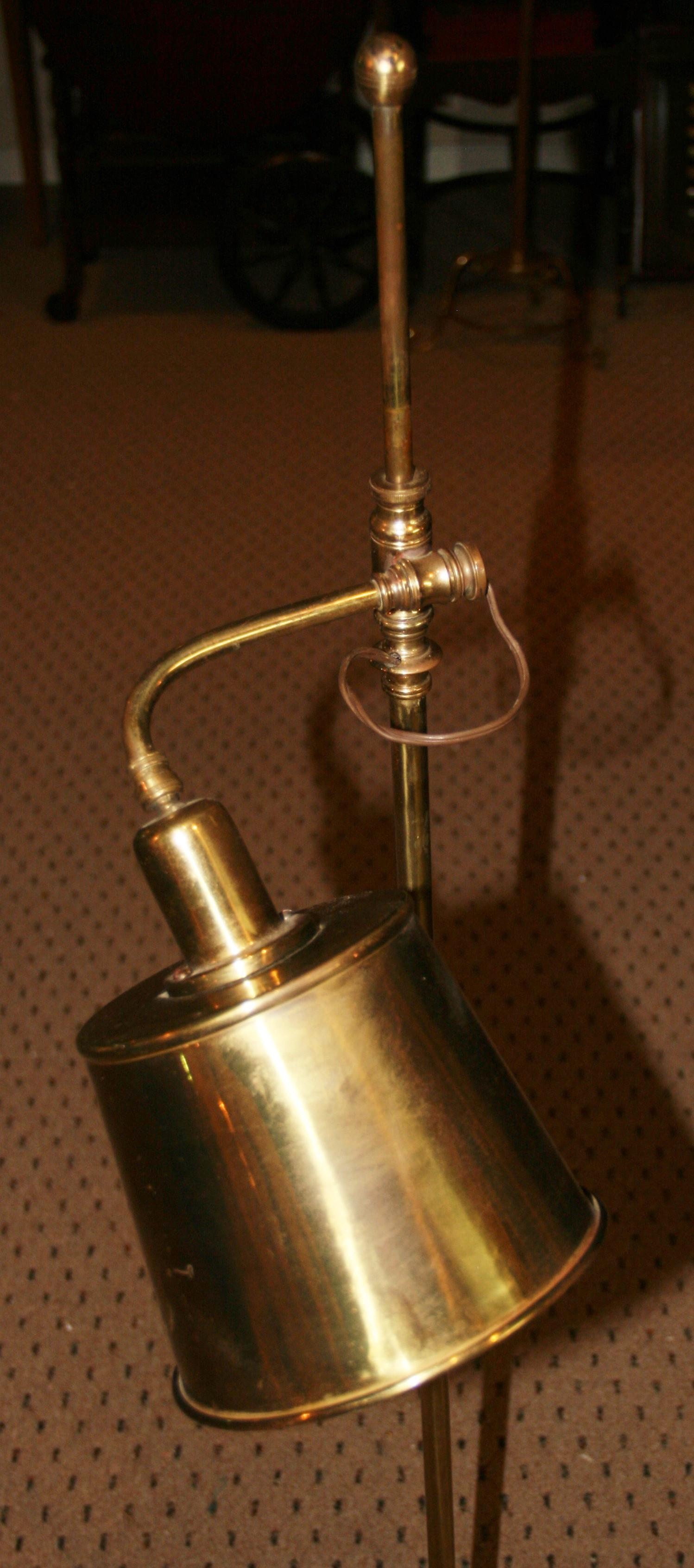 Antique English Brass Adjustible Floor Lamps a Pair In Good Condition For Sale In Douglas Manor, NY
