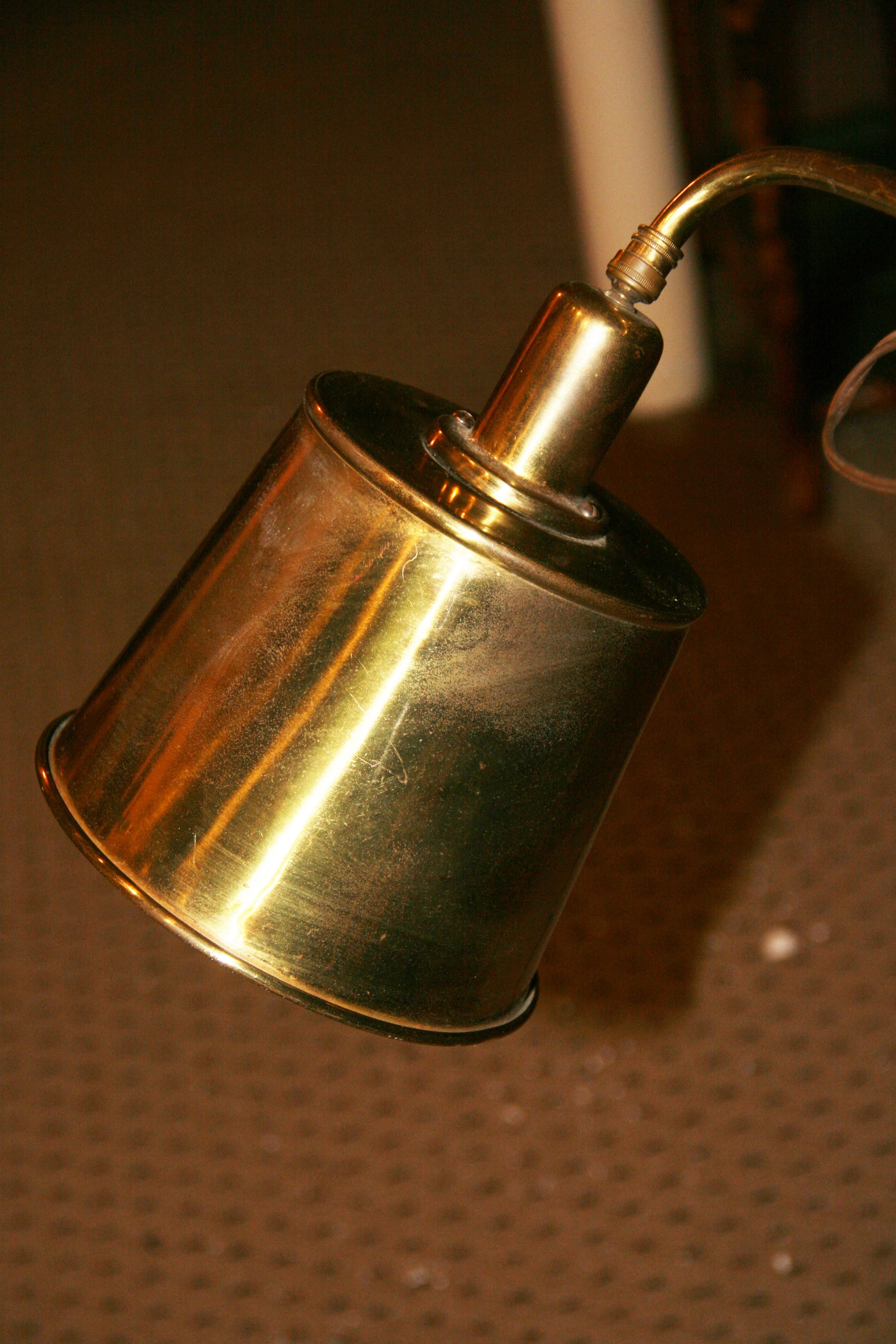 Antique English Brass Adjustible Floor Lamps a Pair For Sale 2