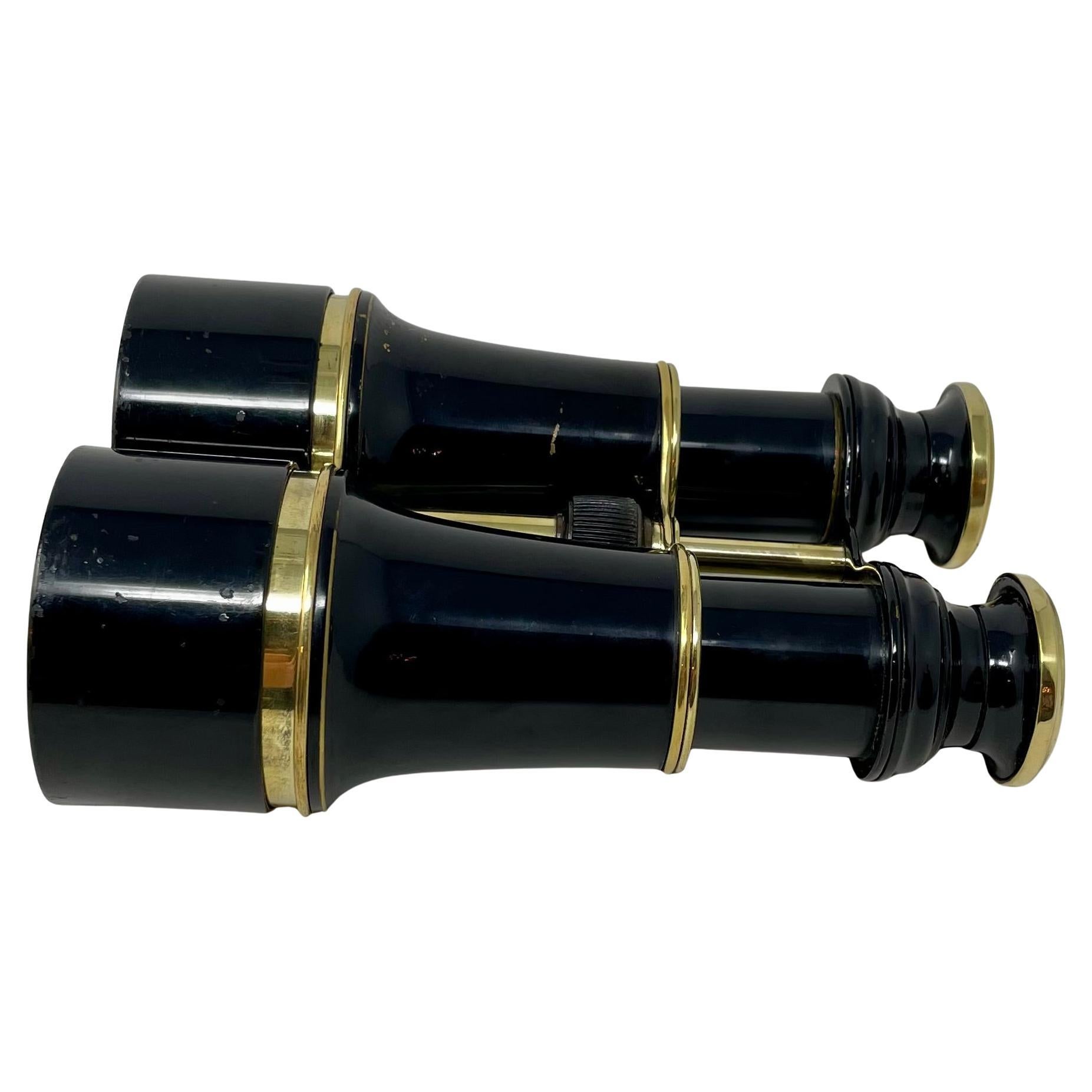 Antico binocolo inglese in ottone e smalto con custodia originale, circa 1920-1930. 4