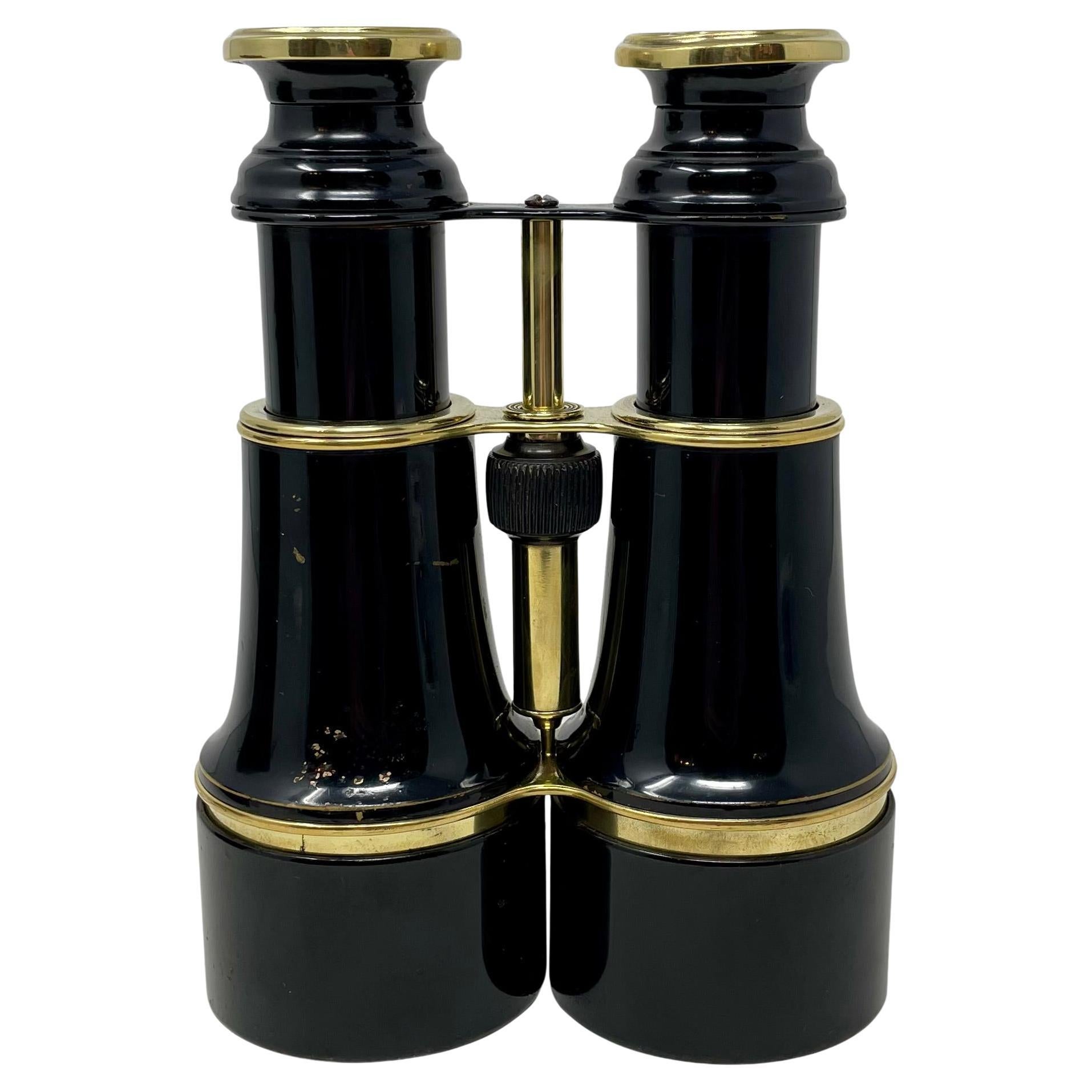 Antico binocolo inglese in ottone e smalto con custodia originale, circa 1920-1930. 2