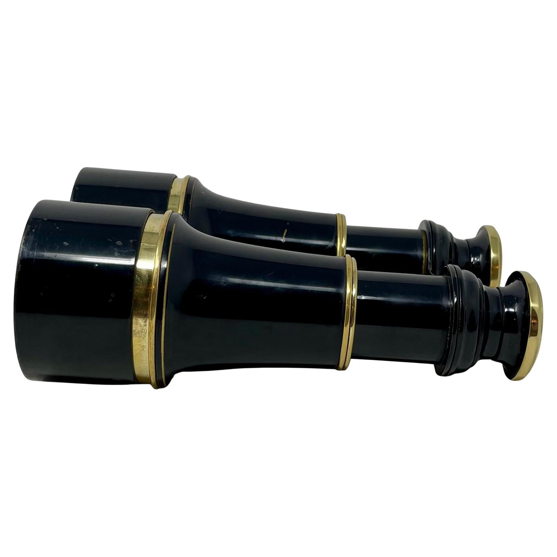 Antico binocolo inglese in ottone e smalto con custodia originale, circa 1920-1930. 3