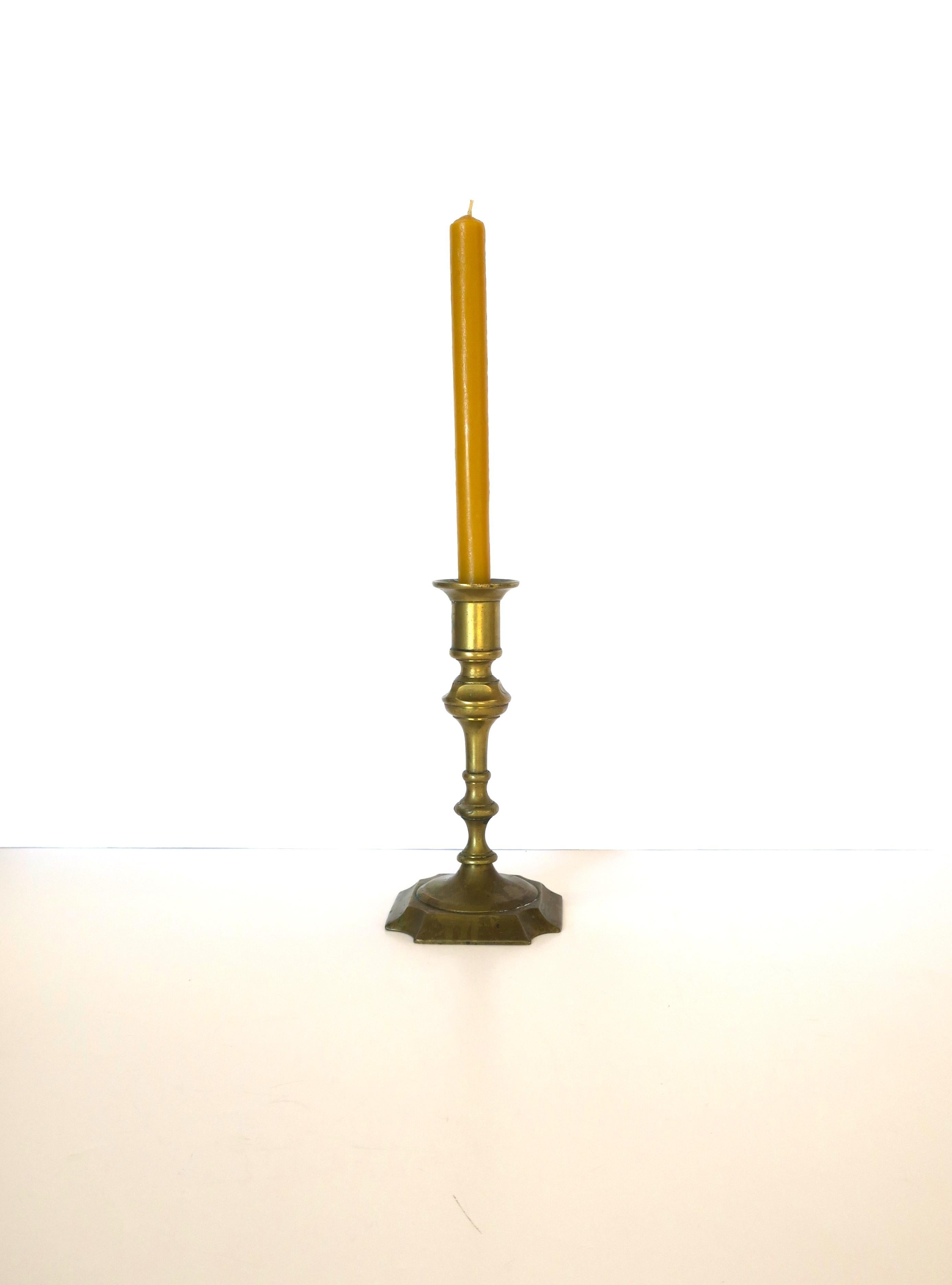 Antique English Brass Candlestick Holder In Good Condition For Sale In New York, NY