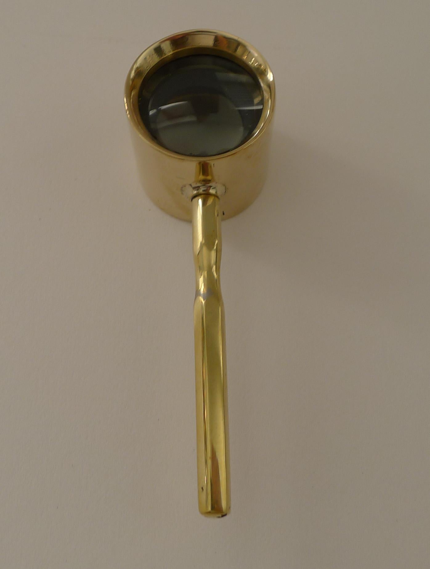 Lupa inglesa antigua Coddington de latón c.1880 Victoriano