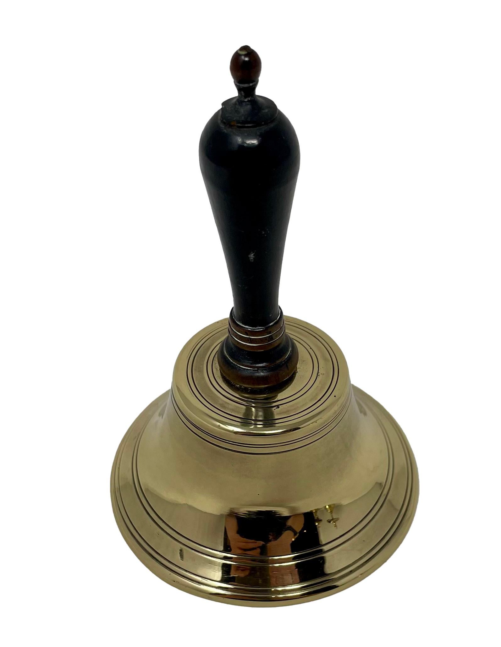 Antique English Brass Dinner Bell with Ebonized Handle. In Good Condition For Sale In New Orleans, LA