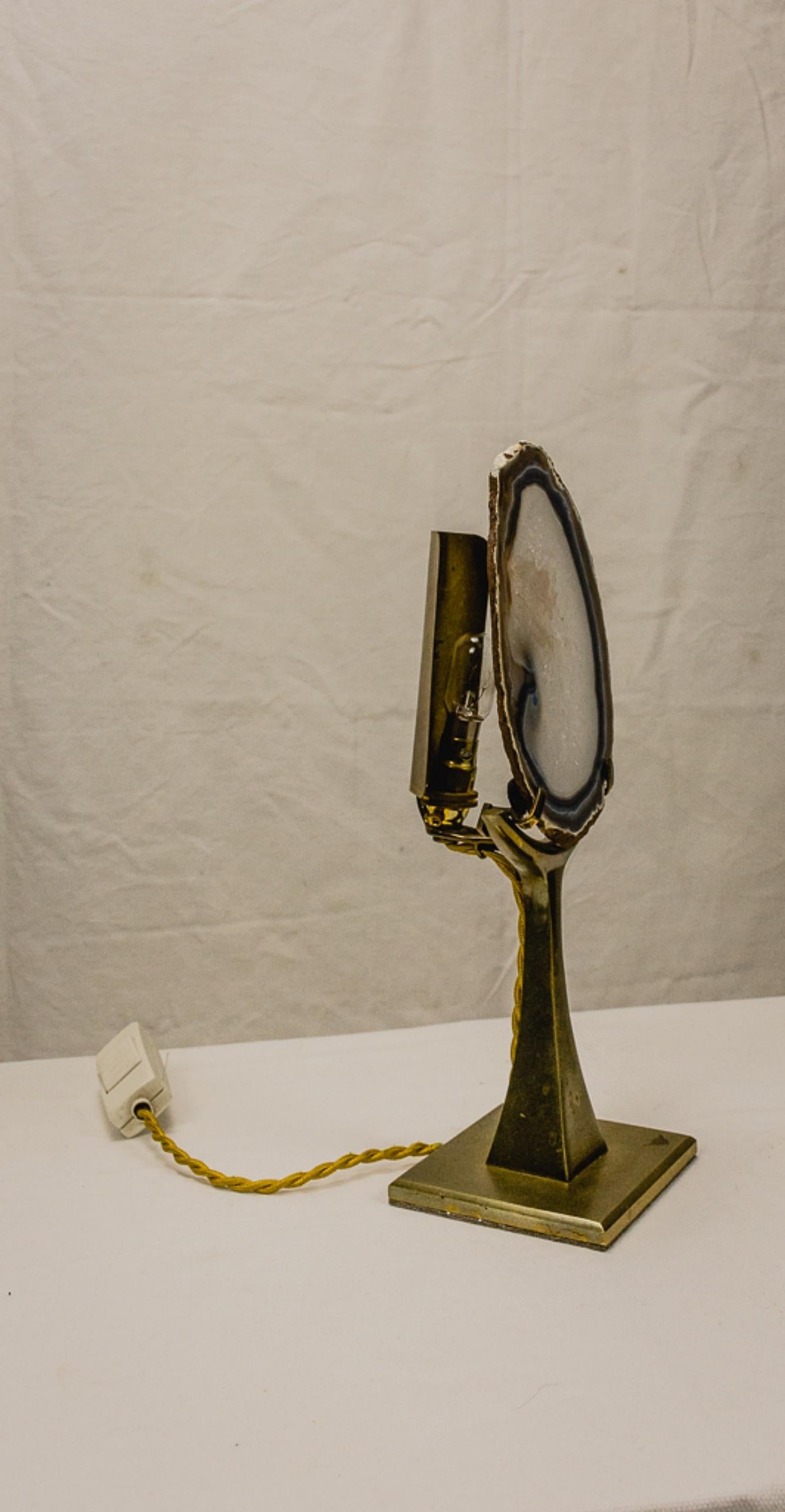 Antike englische Messinglampe aus Messing mit Achat, Gold (Louis XVI.) im Angebot