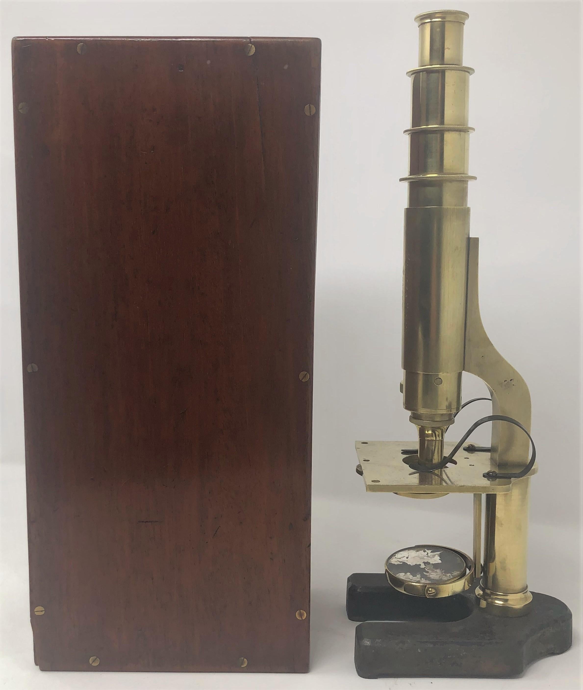 Antique English Brass Monocular Microscope Signed R&J Beck London, 1890-1900 In Good Condition In New Orleans, LA