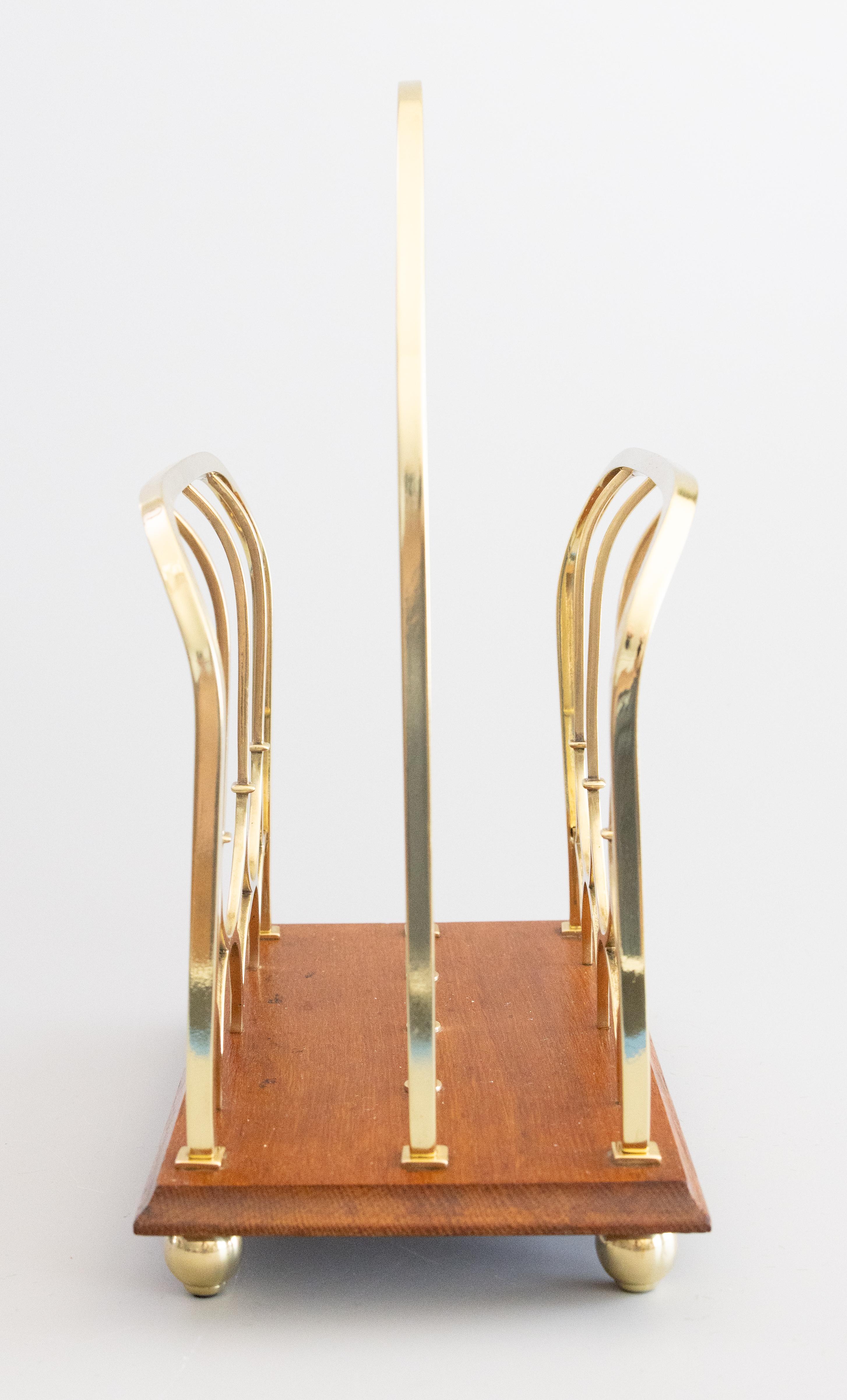 Britannico Antico portariviste inglese in ottone e Oak, 1920 circa in vendita