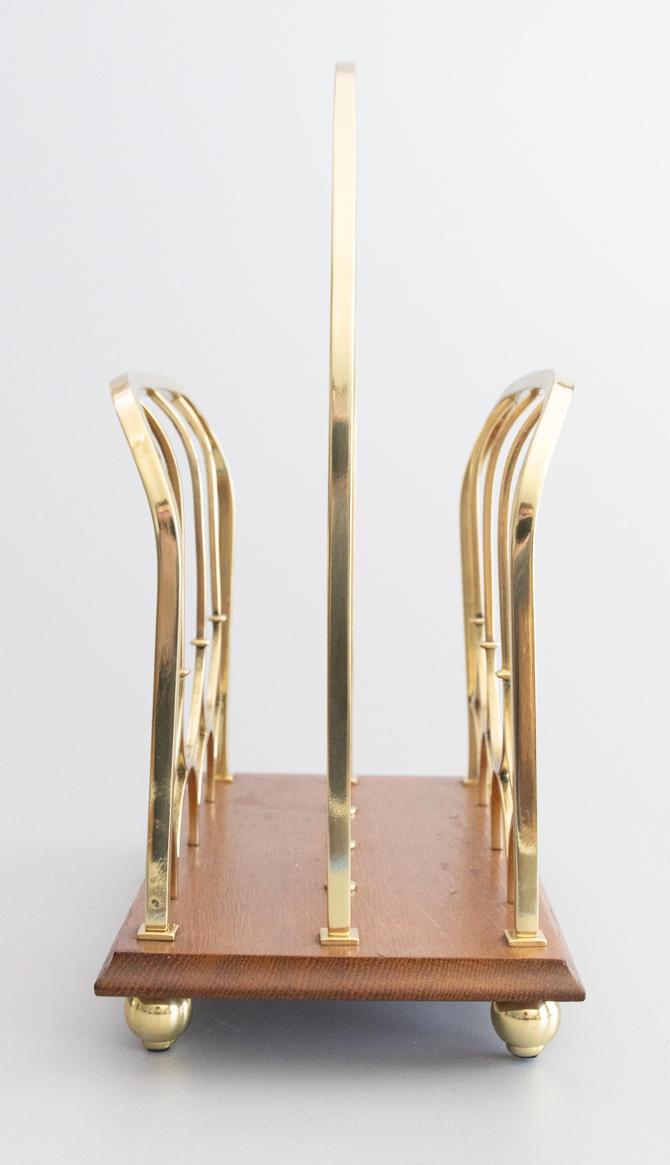 Antico portariviste inglese in ottone e Oak, 1920 circa In condizioni buone in vendita a Pearland, TX