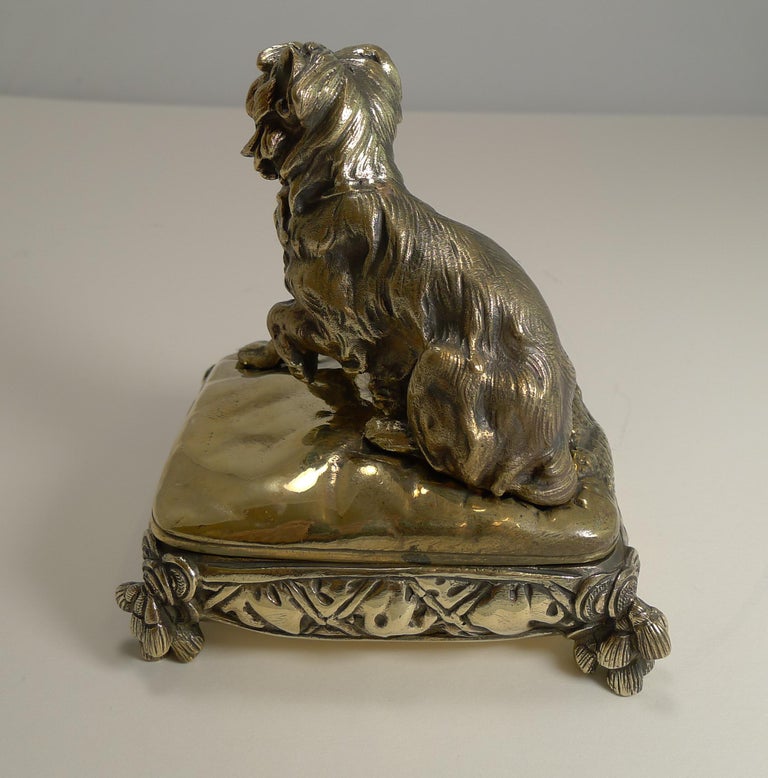 Antique English Brass or Bronze Dog Jewelry Box, circa 1880 For Sale at
