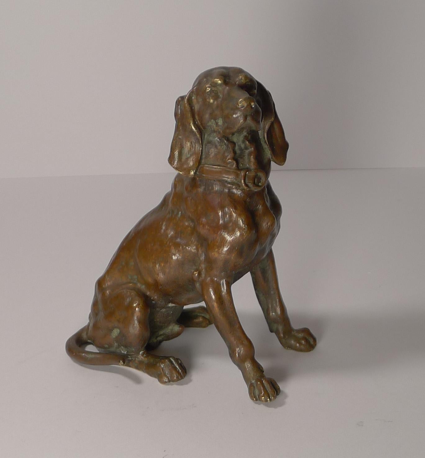 Antiker englischer Bronze Jagdhund / Hund Tintenfass, um 1880 im Zustand „Gut“ im Angebot in Bath, GB