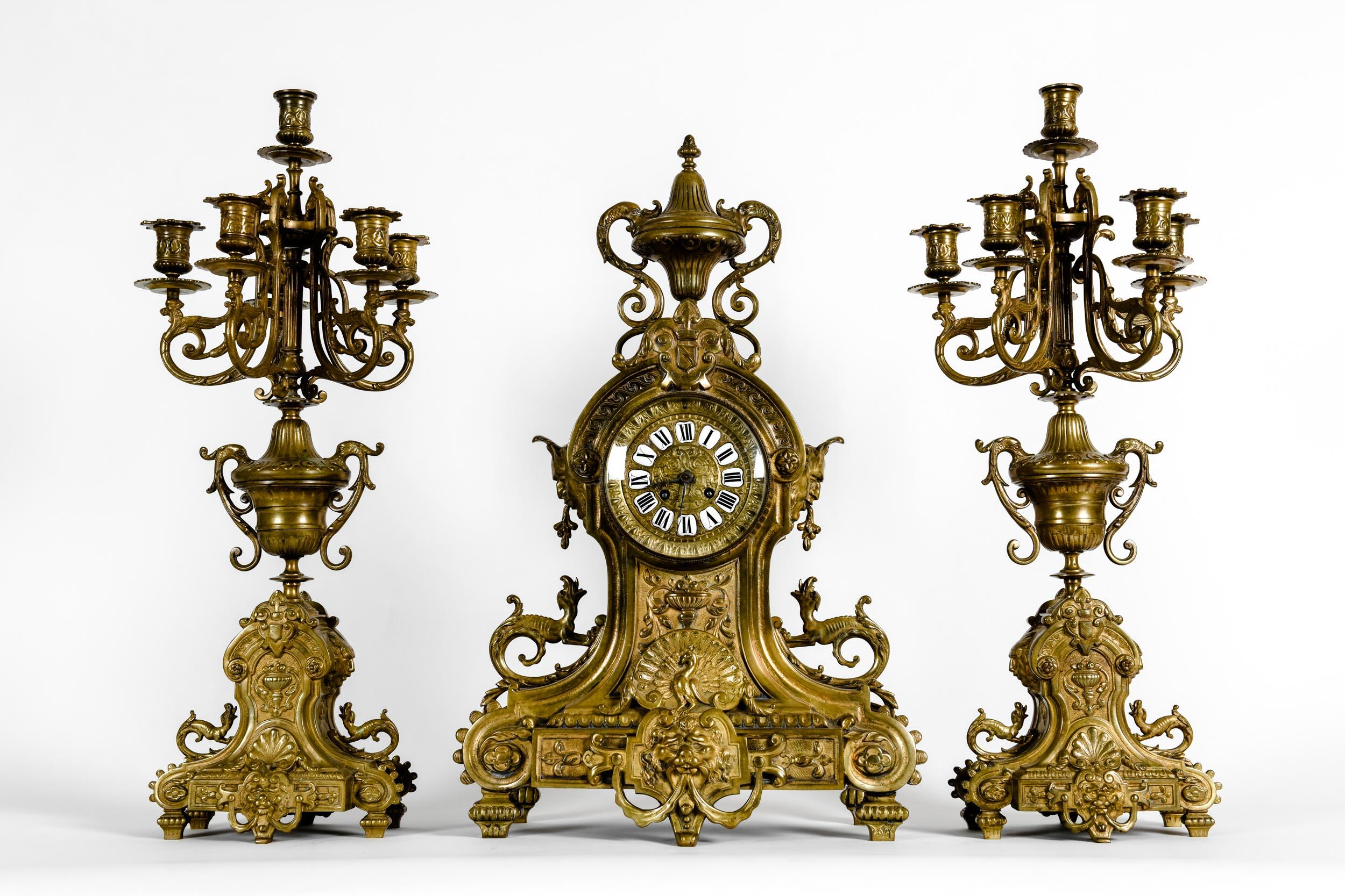 Antique English Bronze Three-Piece Clock Garniture Set In Excellent Condition In Tarry Town, NY