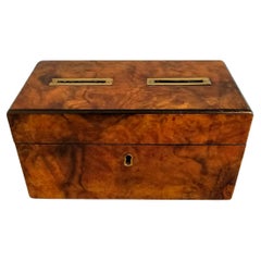 Ancienne boîte à votes en bois de bourgogne anglais / banque d'alambics