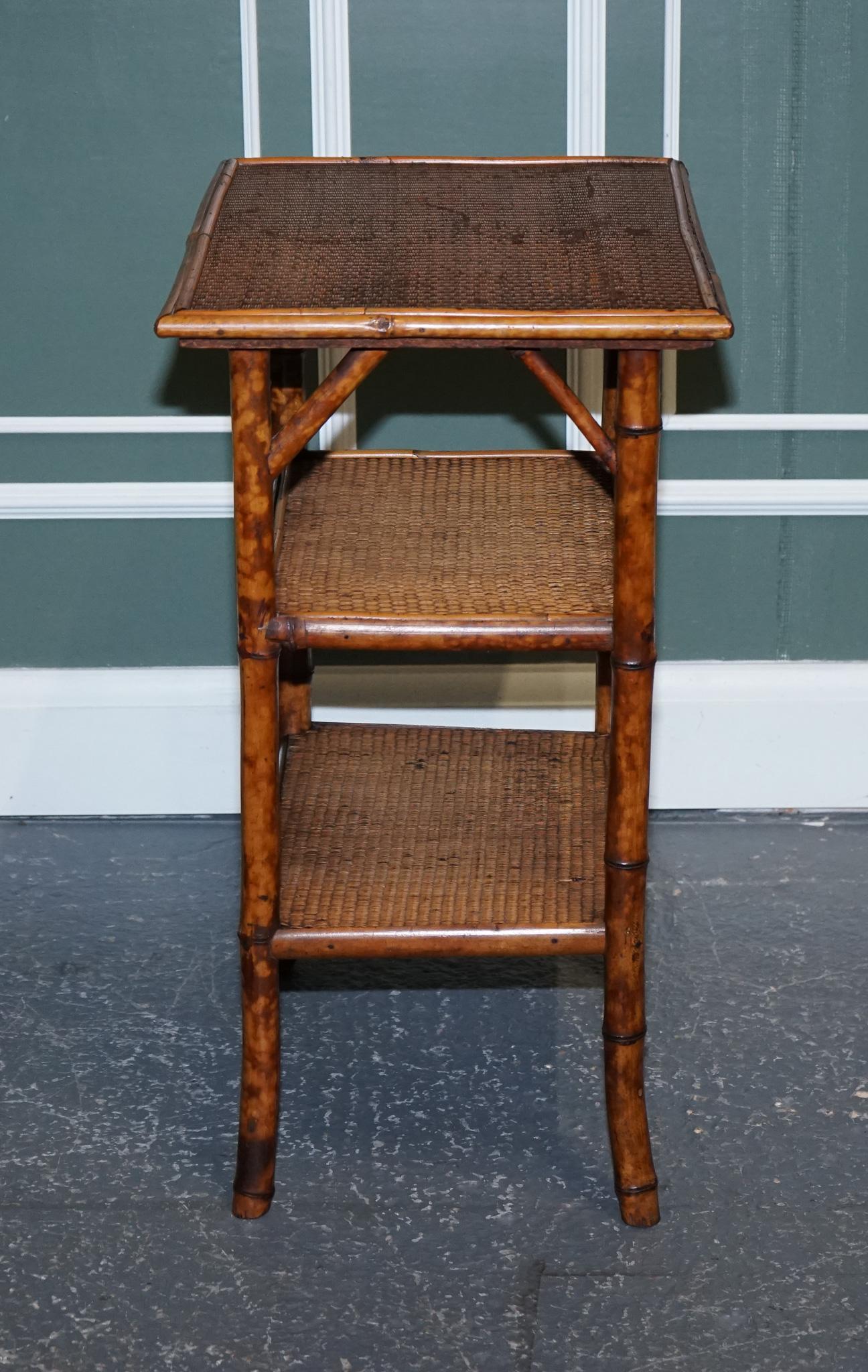 Antique English Burnt Bamboo Three Tier Side End Lamp Table In Good Condition For Sale In Pulborough, GB