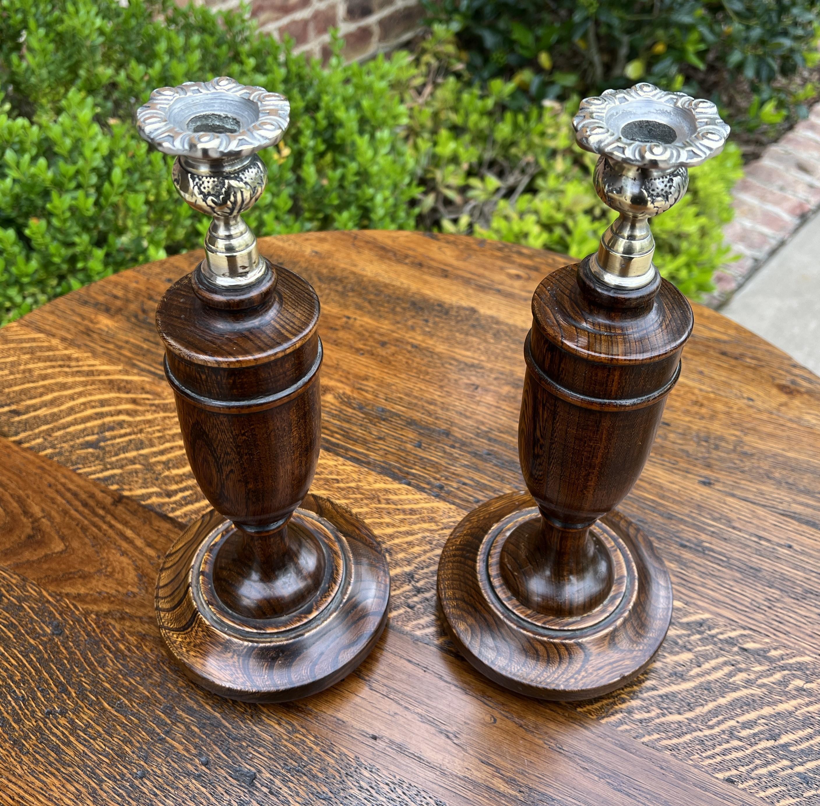 Antique English Candlesticks Candle Holders Oak Pair Unique In Good Condition In Tyler, TX