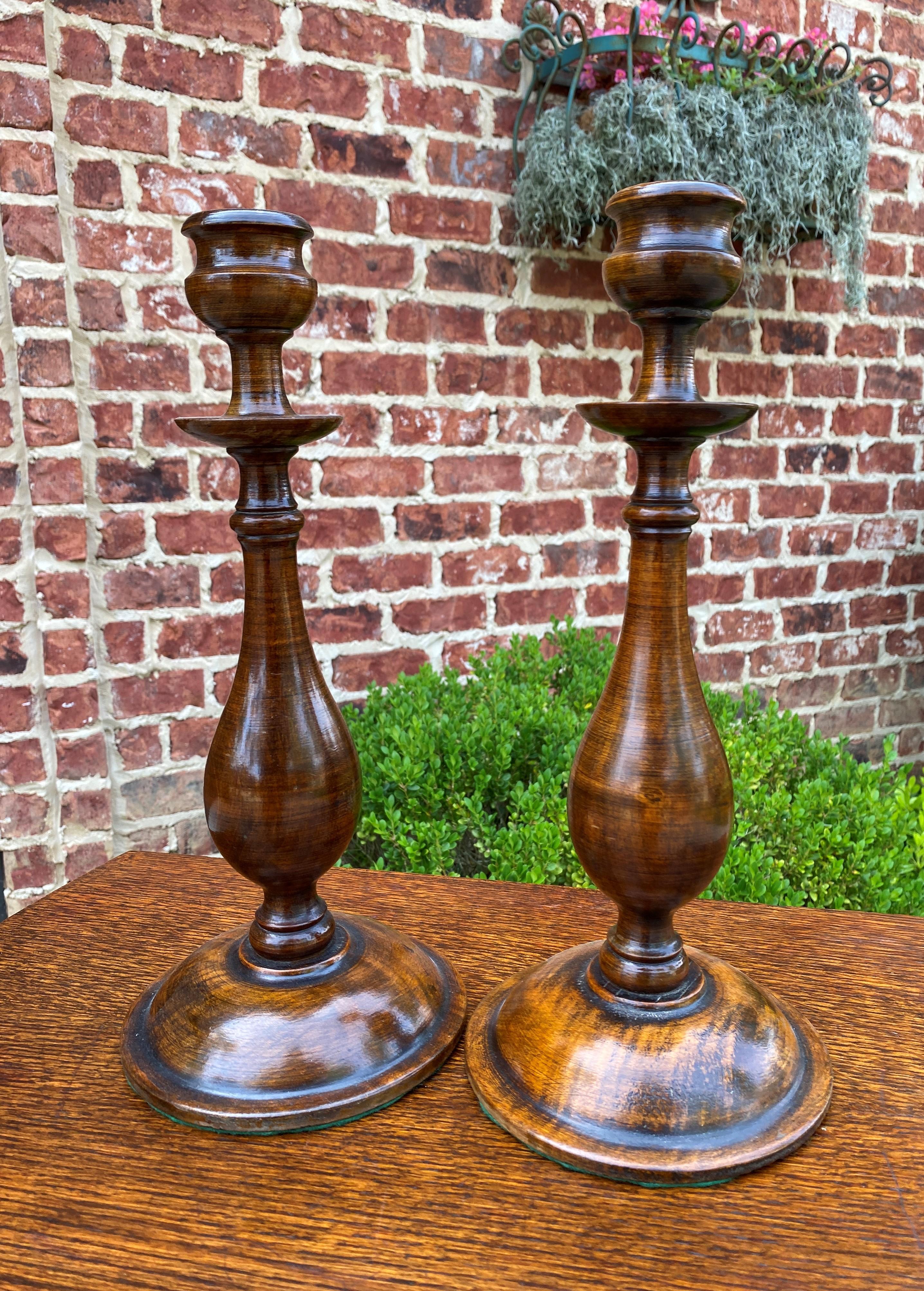 Antique English Candlesticks Candle Holders Tall Oak Pair In Good Condition In Tyler, TX