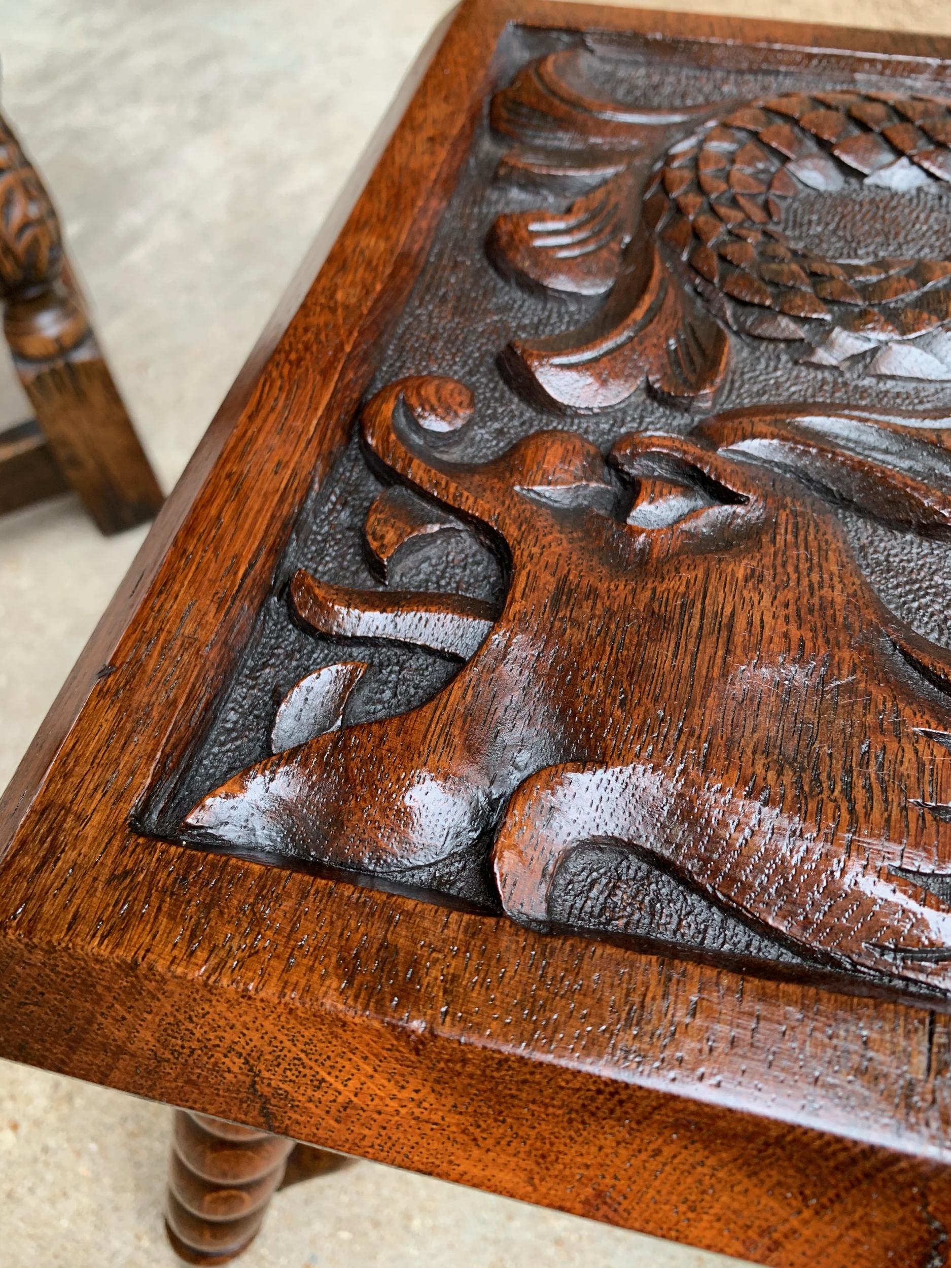 Antique English Carved Bench Stool End Table Square Display Stand Renaissance 12