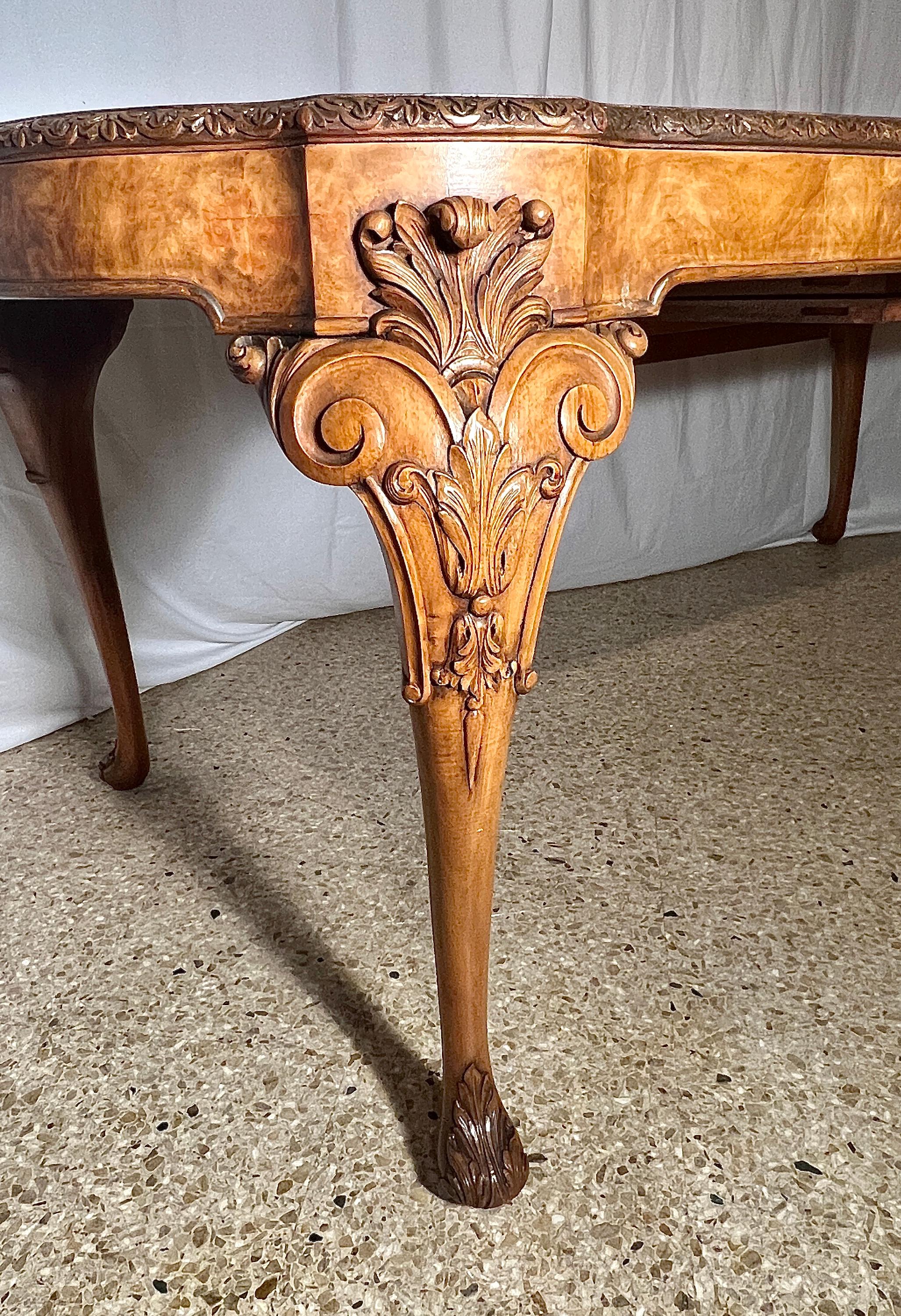 Antique English Carved Burled Walnut Dining Table with Interior Leaf, Circa 1900 For Sale 2