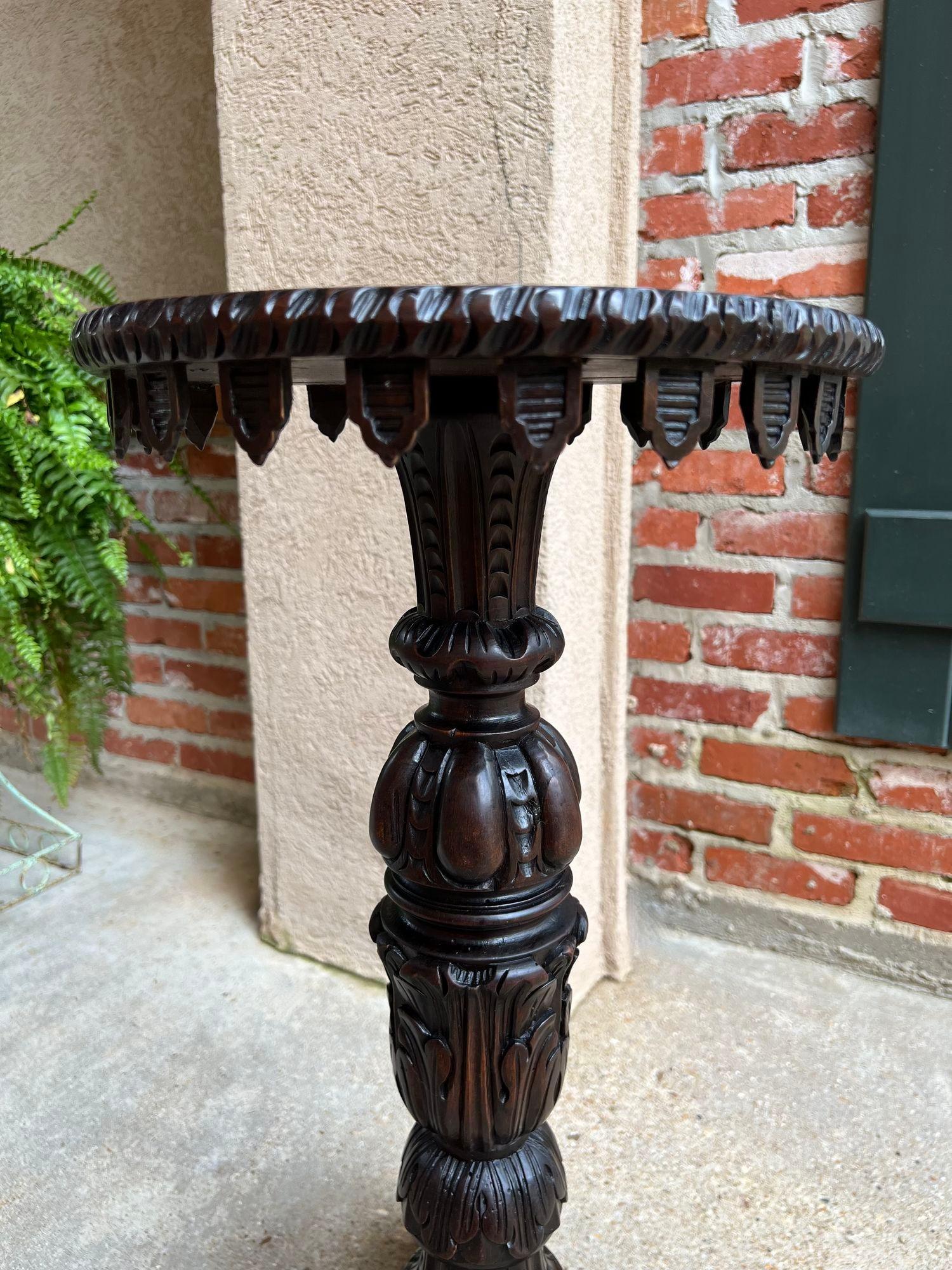 Antique English Carved Display Pedestal Stand Jardiniere Plant Bronze Table In Good Condition For Sale In Shreveport, LA