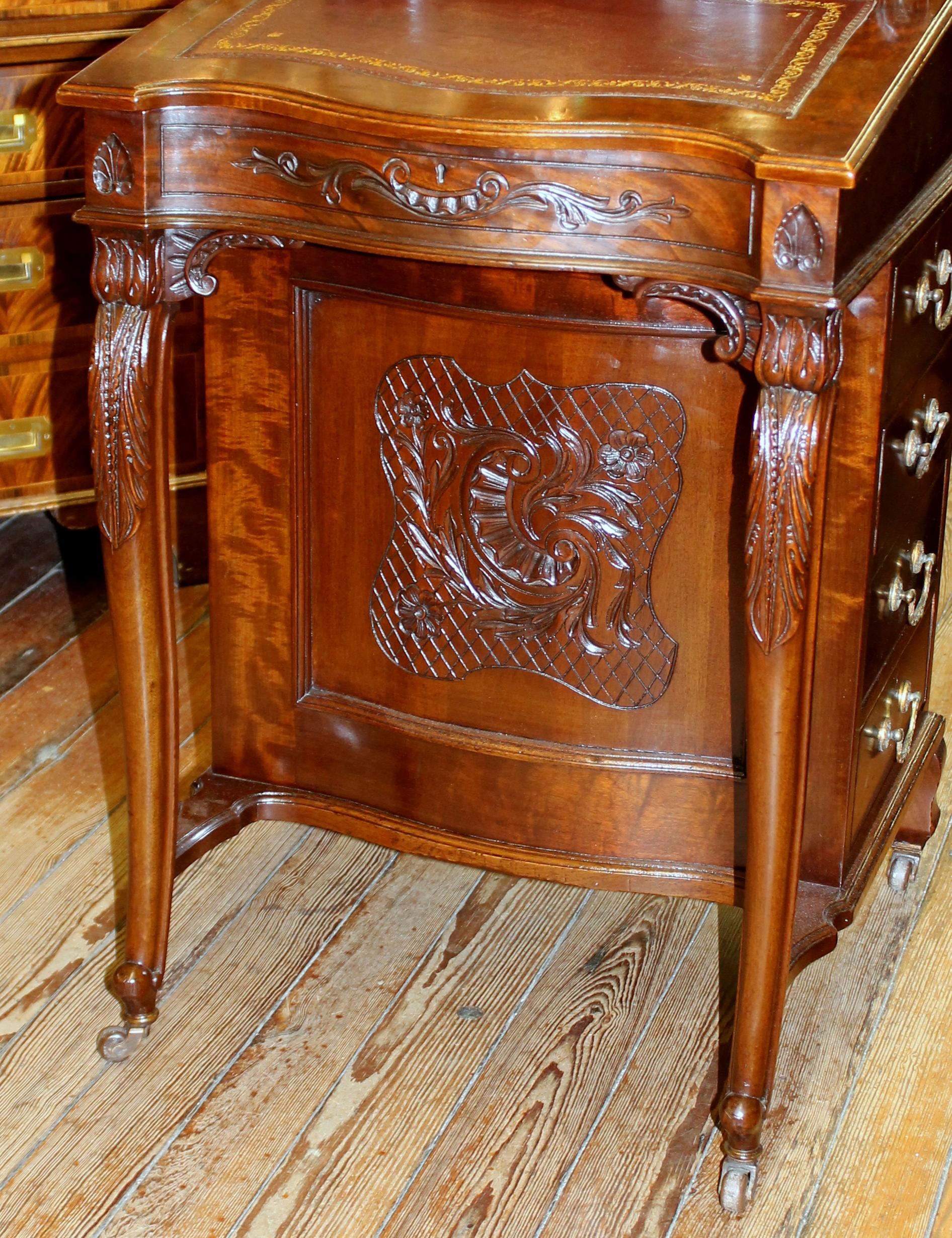 Antique English Carved Mahogany Davenport/ Ship Captain's Desk with Leather Lid In Excellent Condition In Charleston, SC