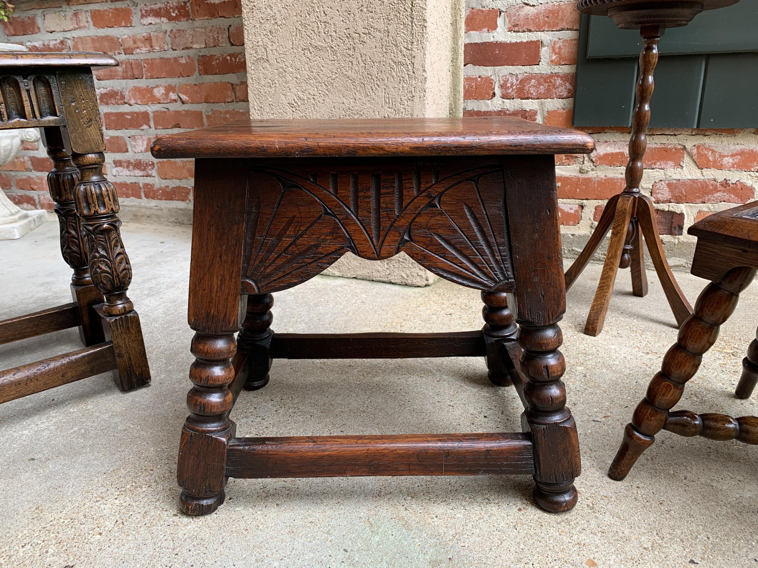 Antique English carved oak bench stool end table Jacobean Joint style

~Direct from England~
~One of several outstanding small carved antique English benches/stools from our latest container!~
~This one is an English “classic”, pegged or joint