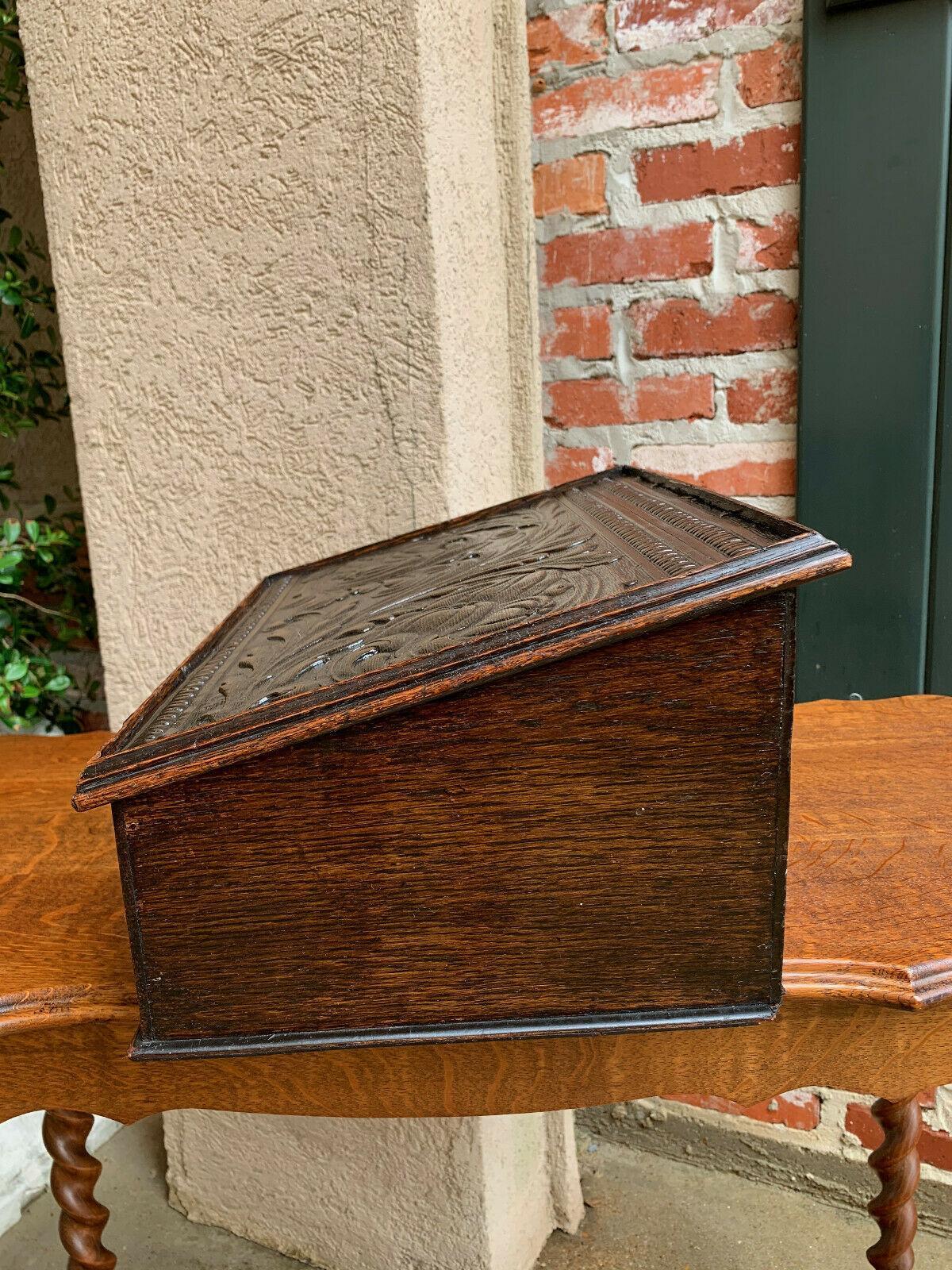 Antique English Carved Oak Bible Box Writing Slope Desk Book Slant Top Lectern In Good Condition In Shreveport, LA