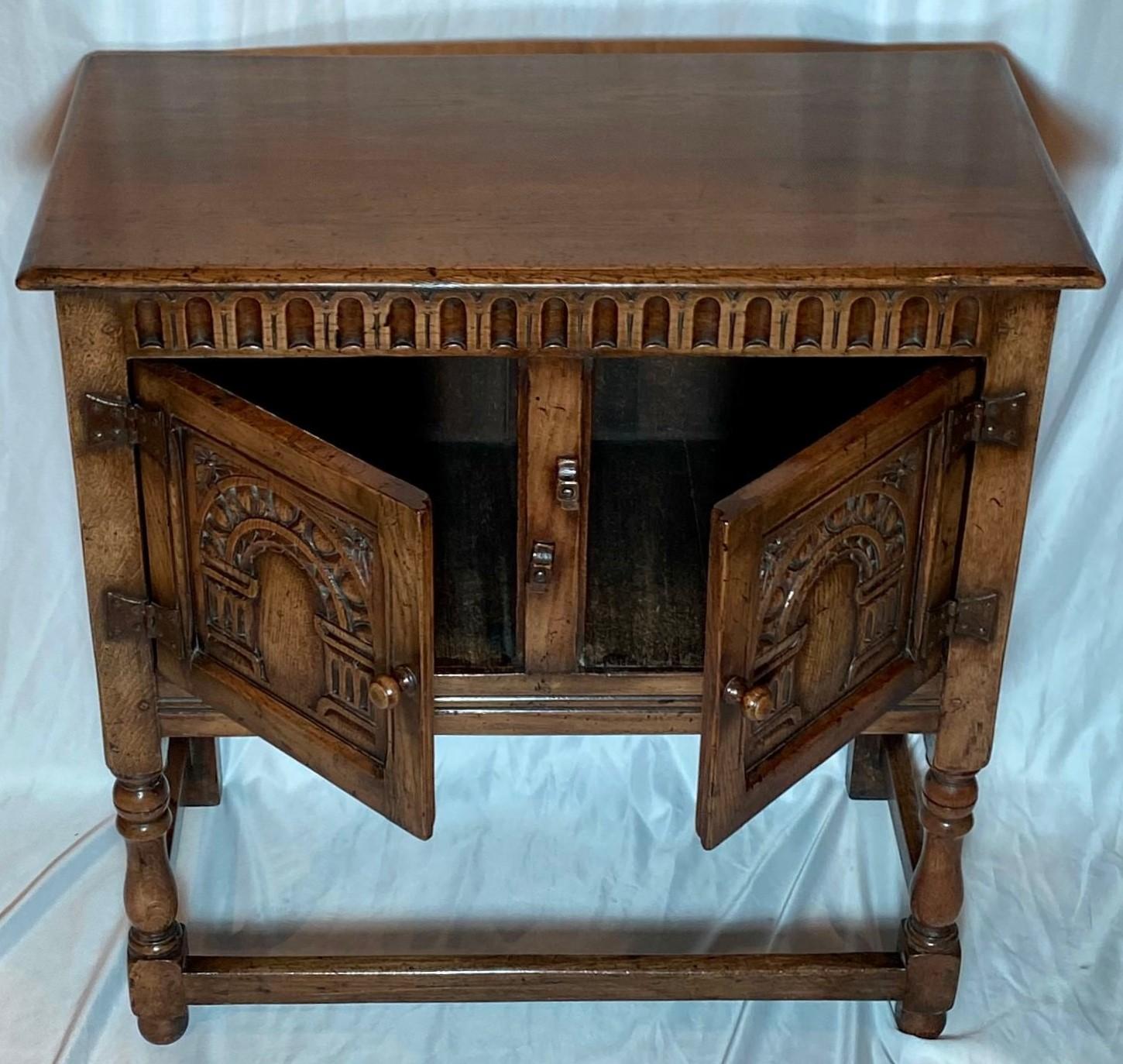 European Antique English Carved Oak Cabinet, Circa 1890-1900 For Sale