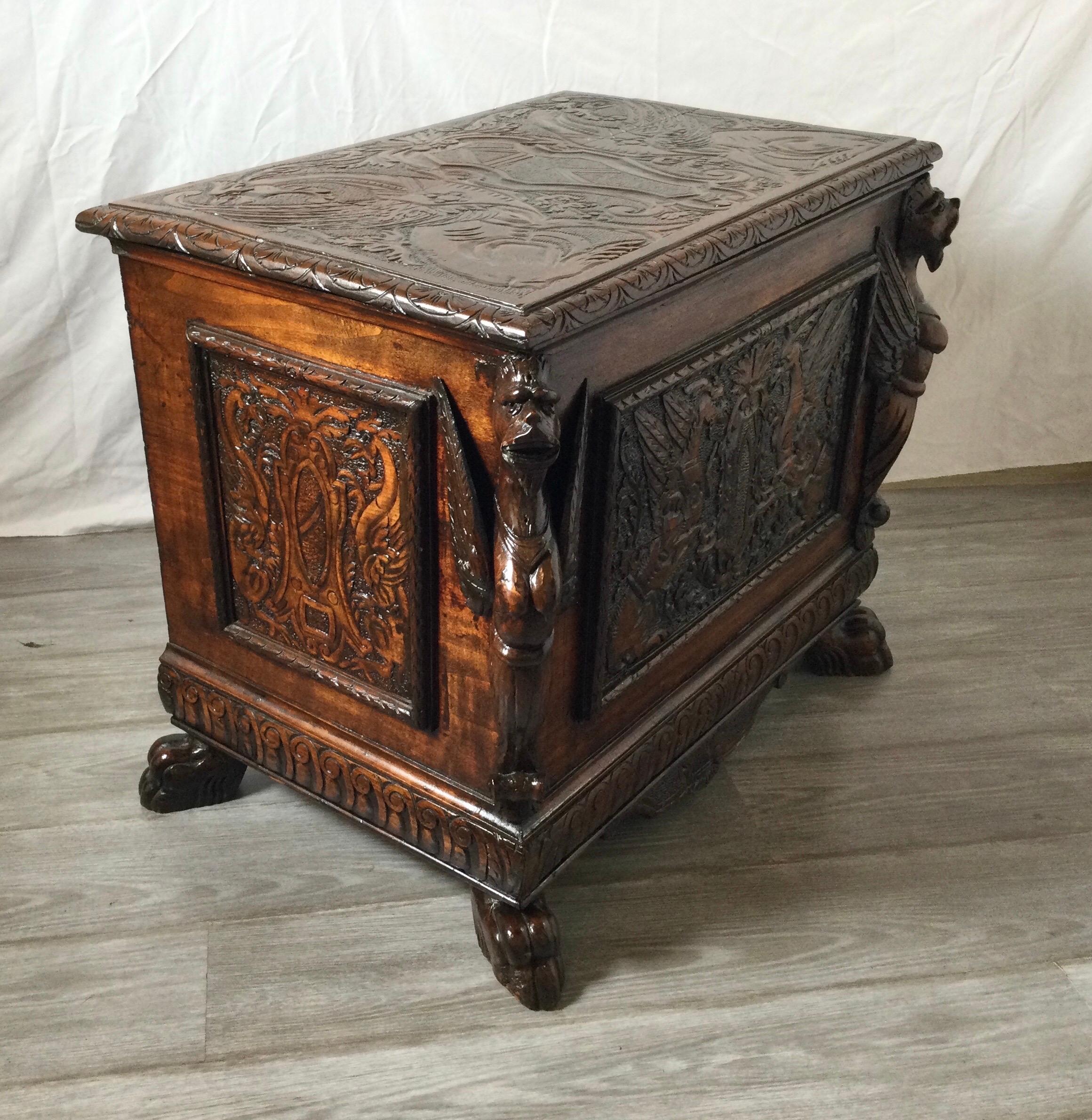 Antique English Carved Oak Cellarette with Gargoyles and Original Insert In Excellent Condition In Lambertville, NJ