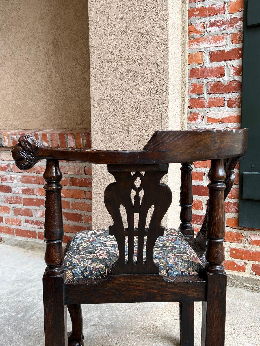 Antiquité anglaise Chaise d'angle en Oak Oak sculpté Renaissance Arm Arm Throne Chair Upholstery en vente 9