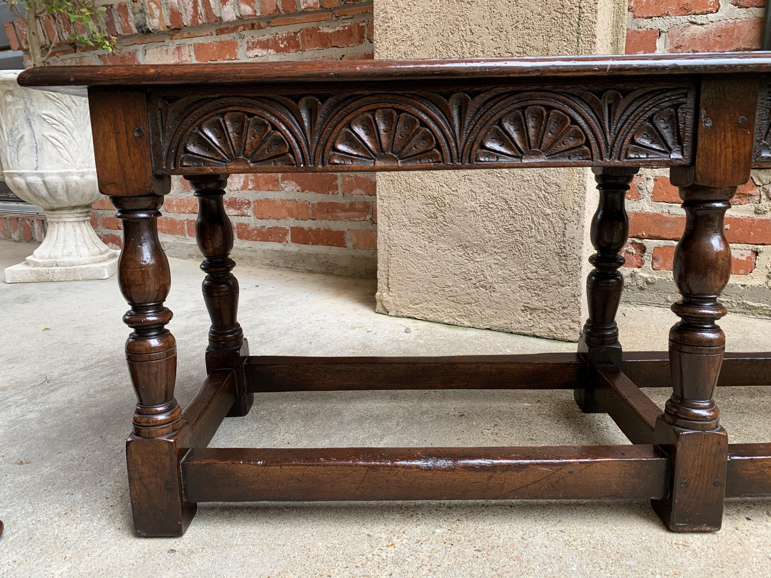 Antique English Carved Oak Hall Bench Joint Stool Jacobean Style, c1900 In Good Condition In Shreveport, LA