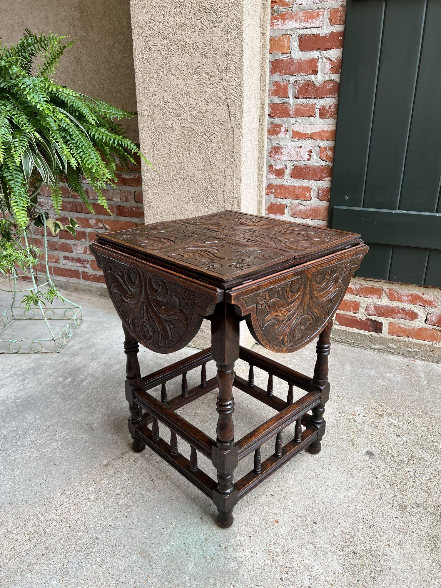 Antique English Carved Oak Side Hall Table Petite Drop Leaf Tea Wine Table 10