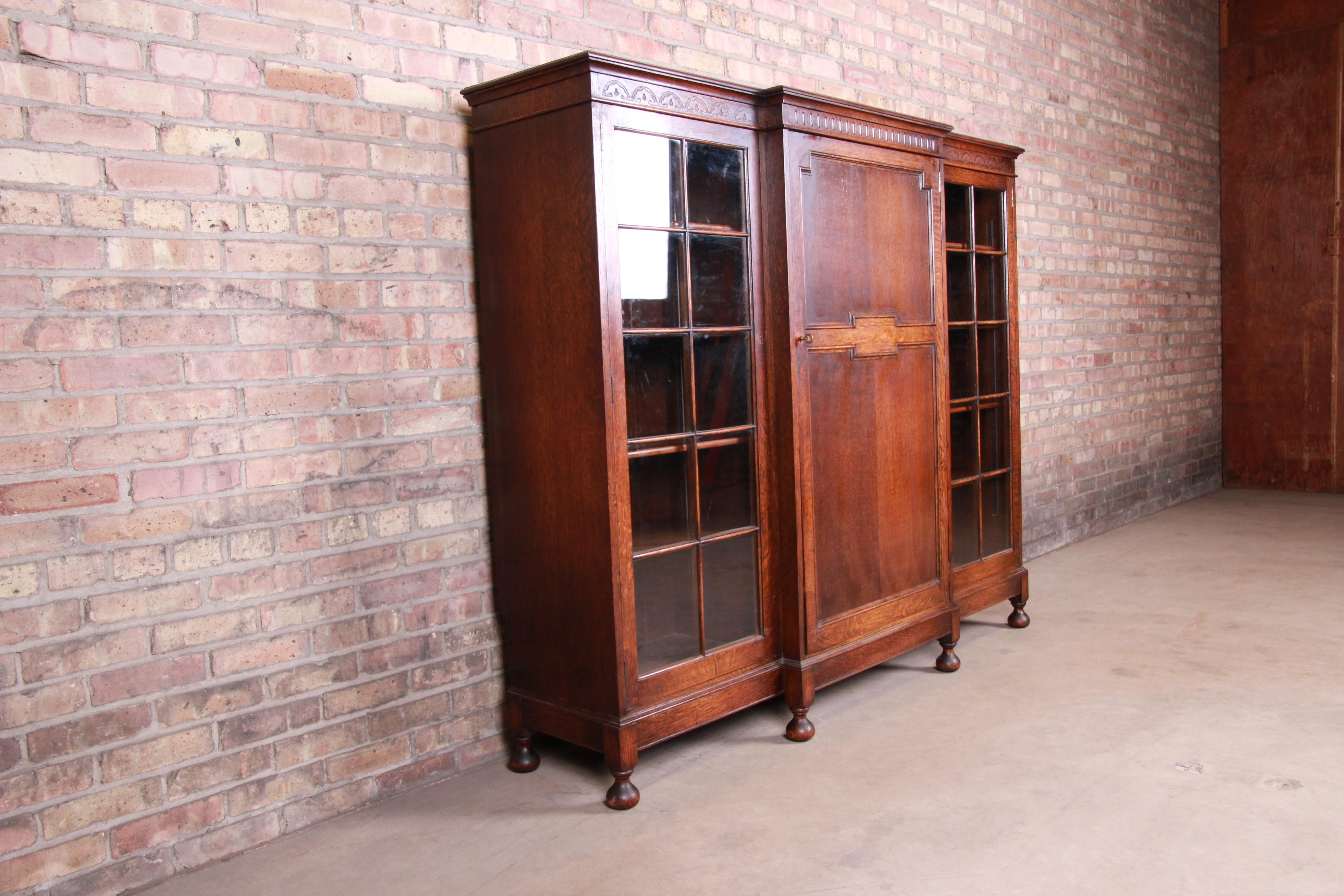 Antique English Carved Oak Triple Bookcase, circa 1900 In Good Condition In South Bend, IN