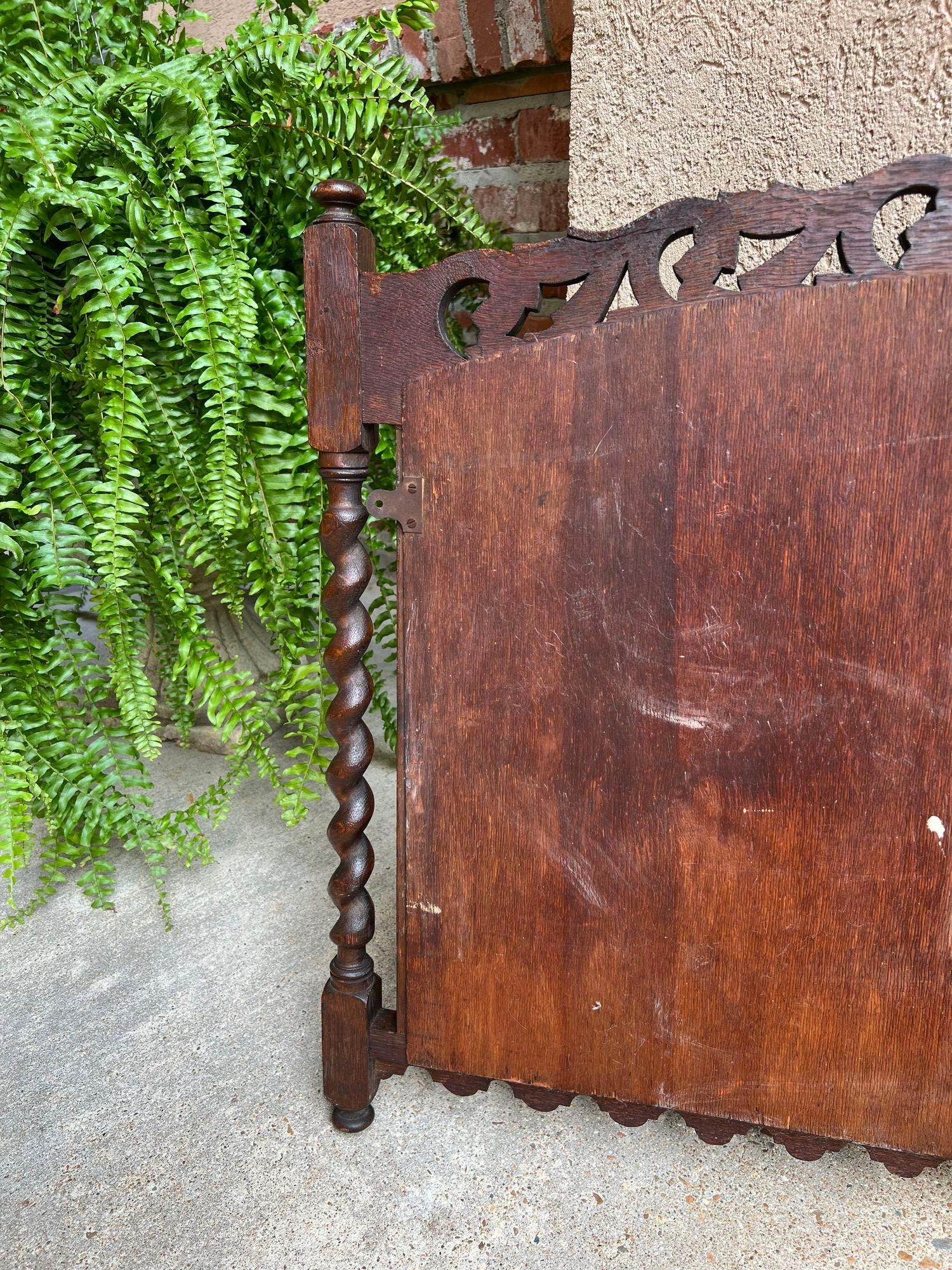 Antique English Carved Oak Wall Mirror Barley Twist Arched Top Frame Jacobean For Sale 7