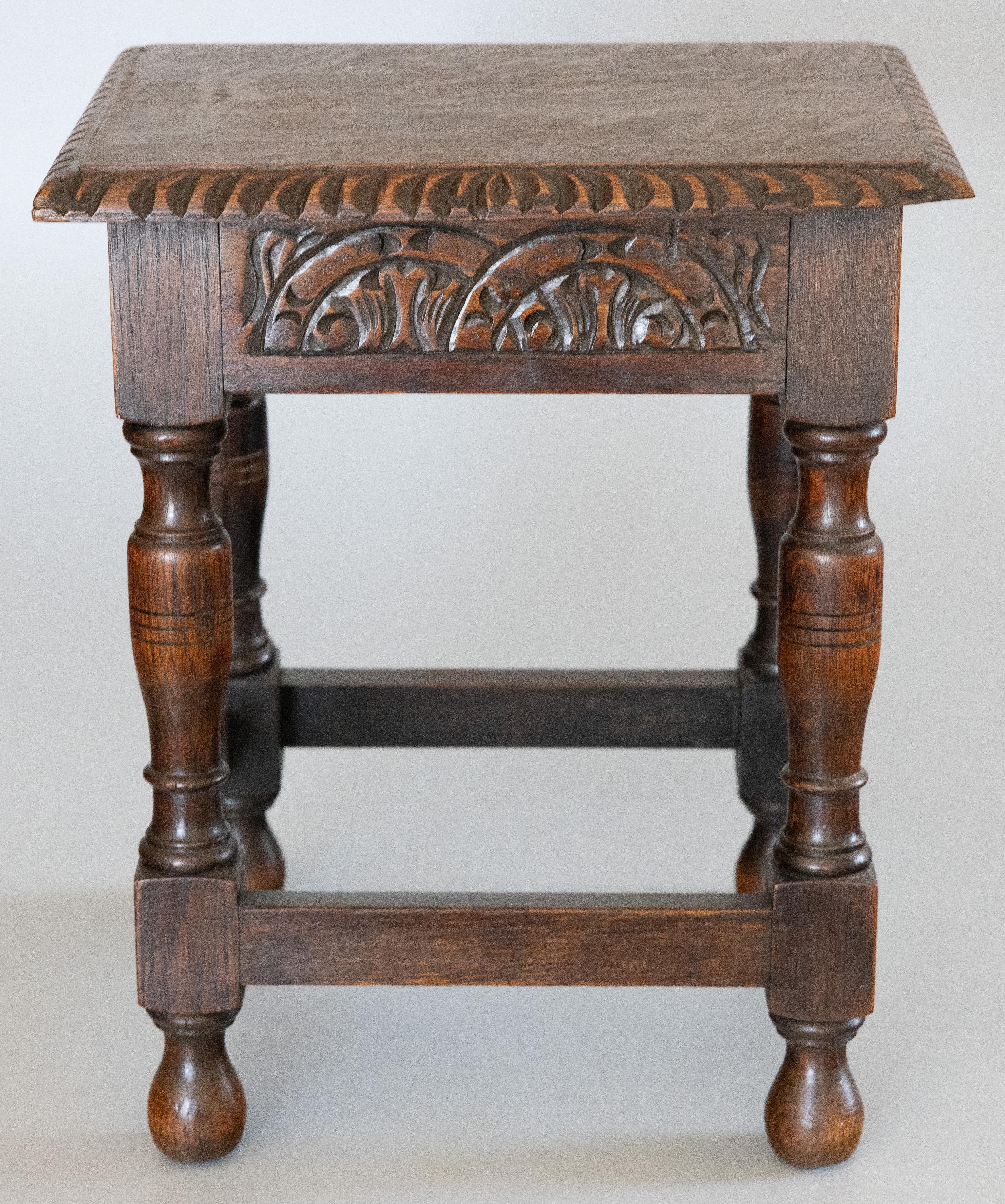 Hand-Carved Antique English Carved Tiger Oak Joint Stool Side Table For Sale