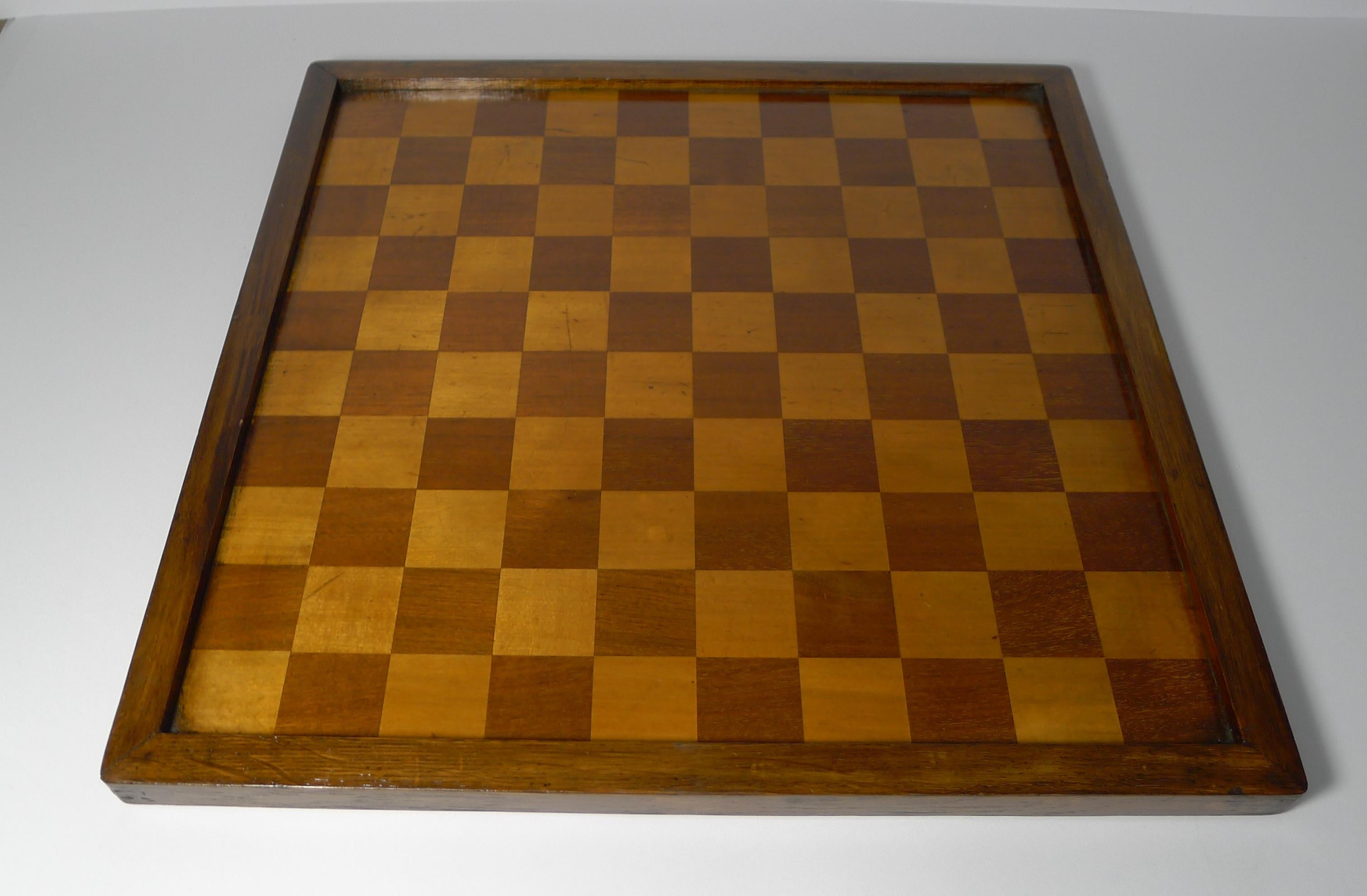 Début du 20ème siècle Ancien échiquier anglais / Jeu Des Dames, circa 1900