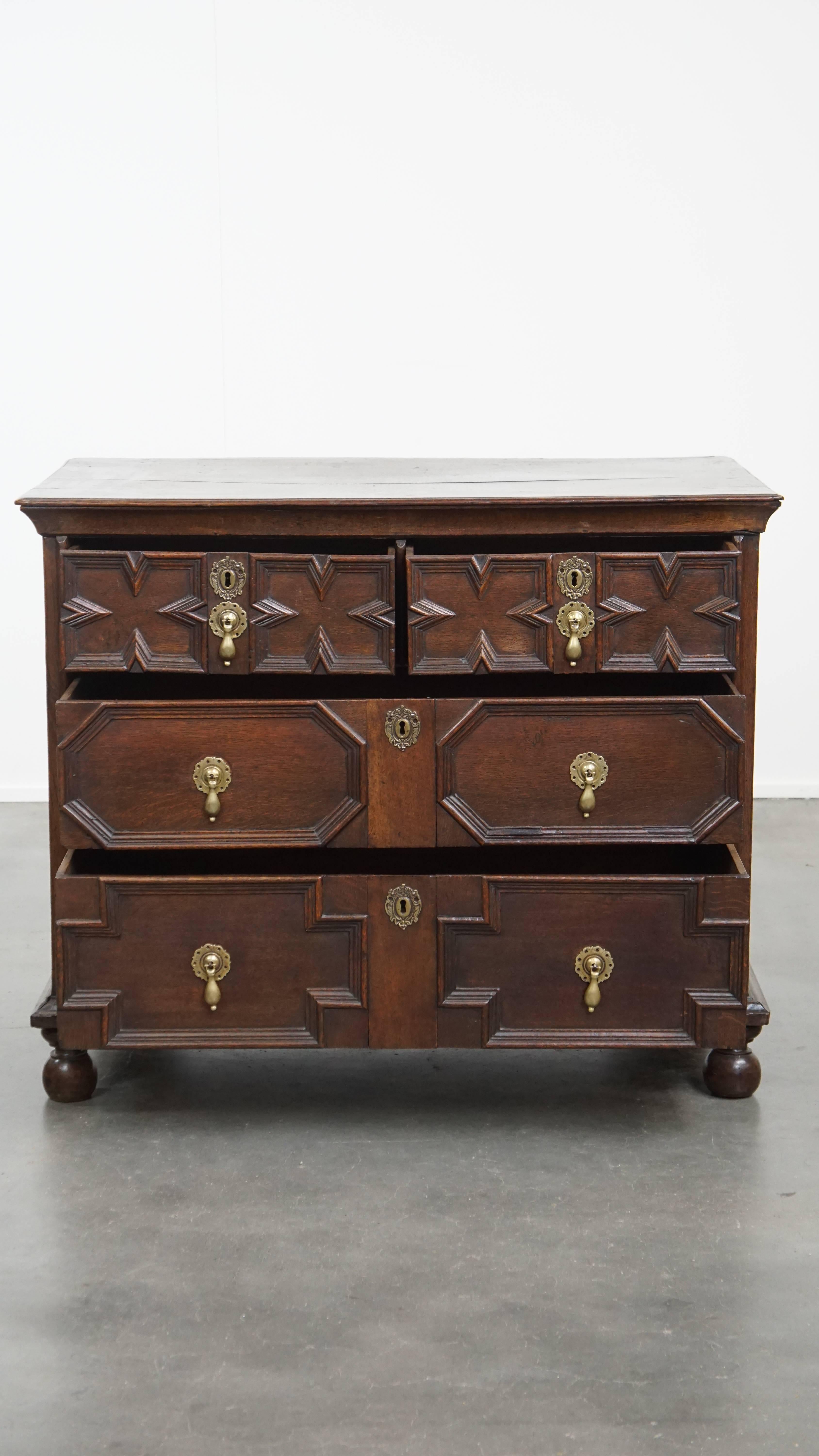 Classical Roman Antique English Chest of Drawers from the 18th Century For Sale