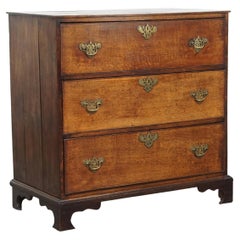 Antique English Chest of Drawers from the 18th Century with 3 Drawers