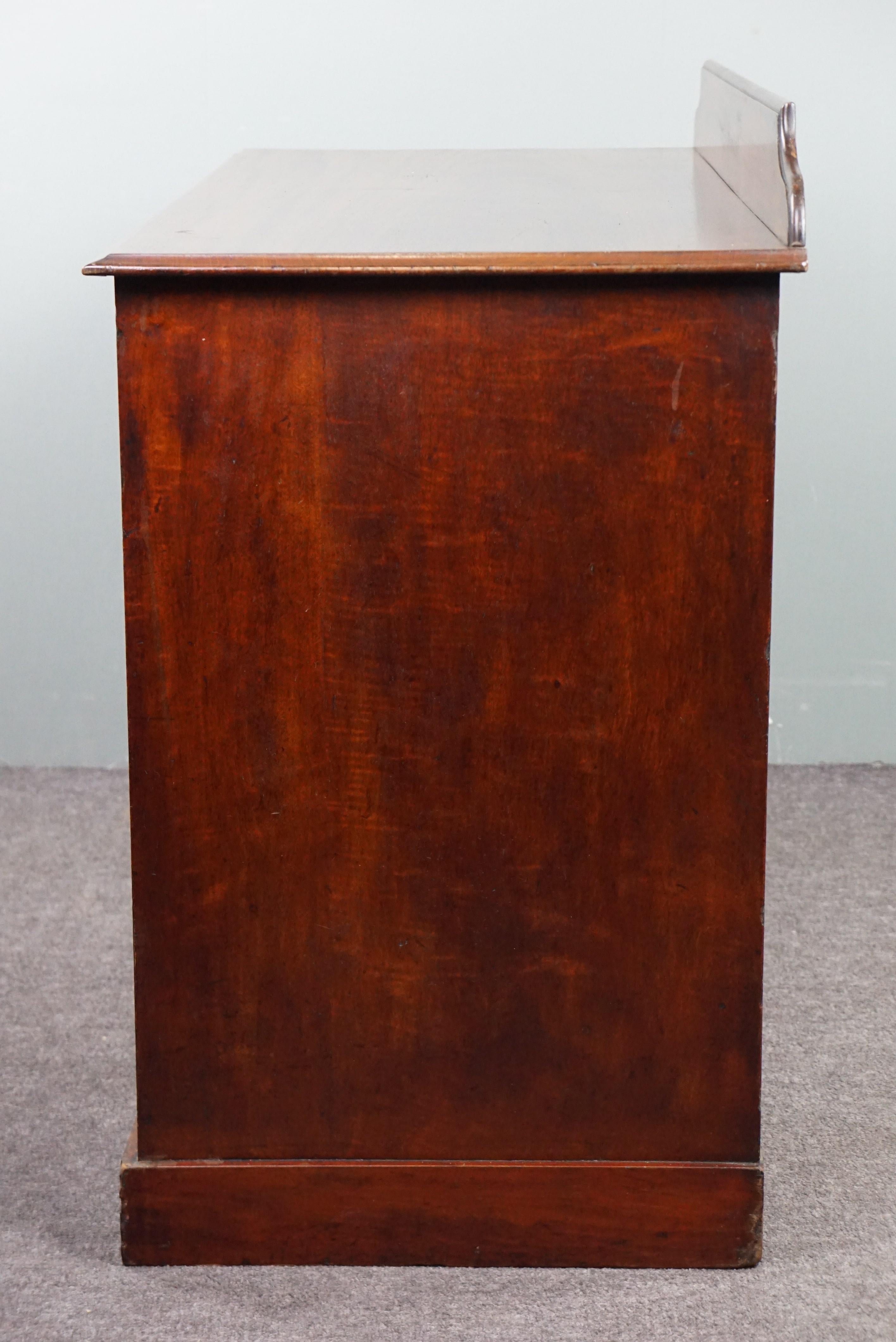 Antique English chest of drawers, mahogany, +/- 1850 1