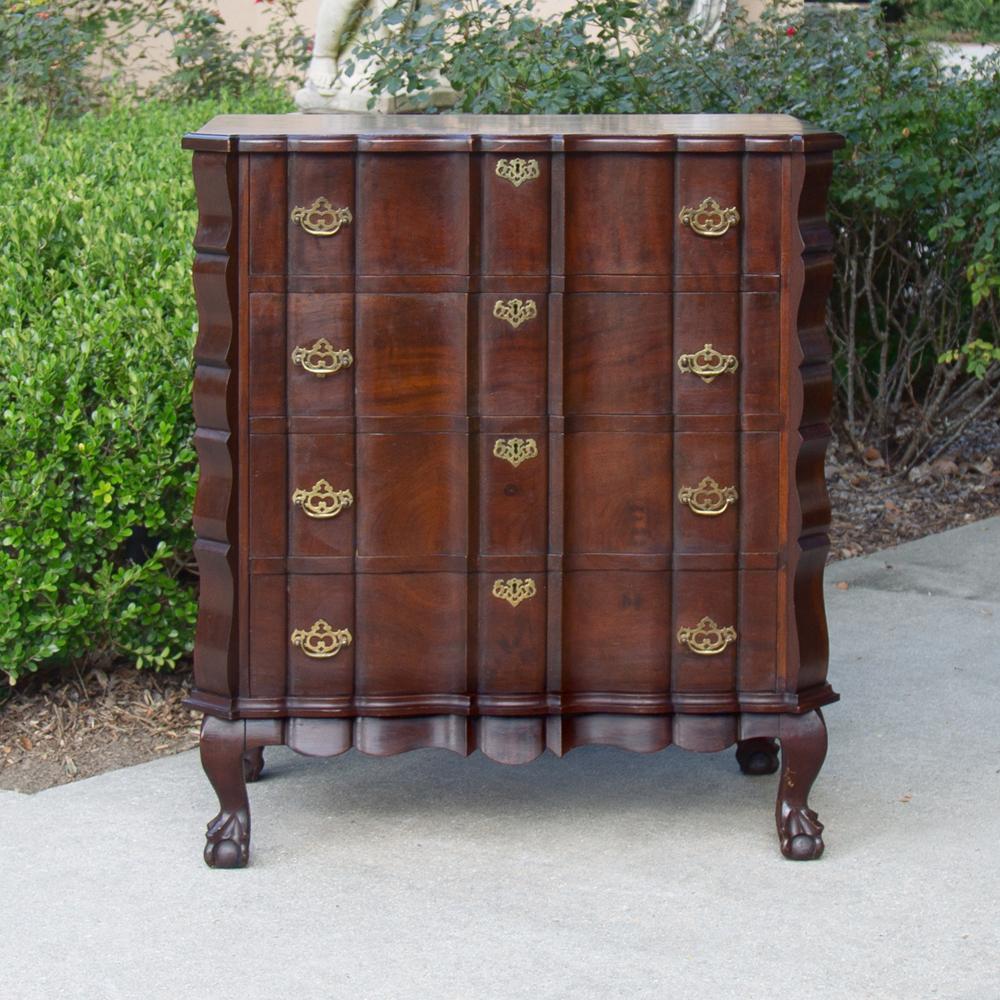 20th Century Antique English Chippendale Chest of Drawers