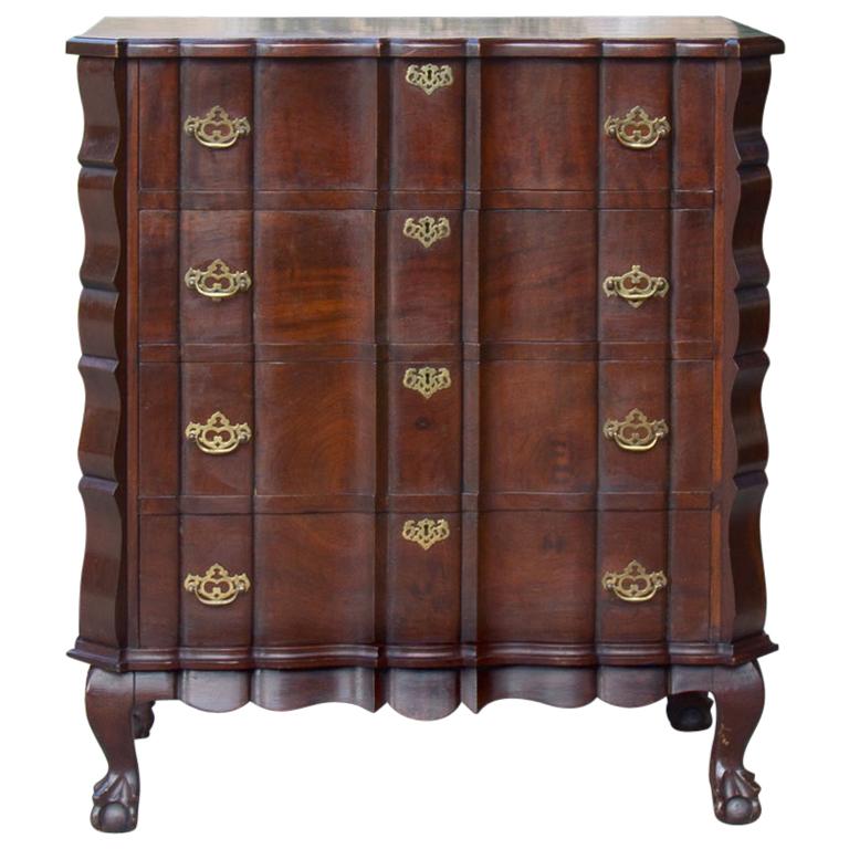 Antique English Chippendale Chest of Drawers