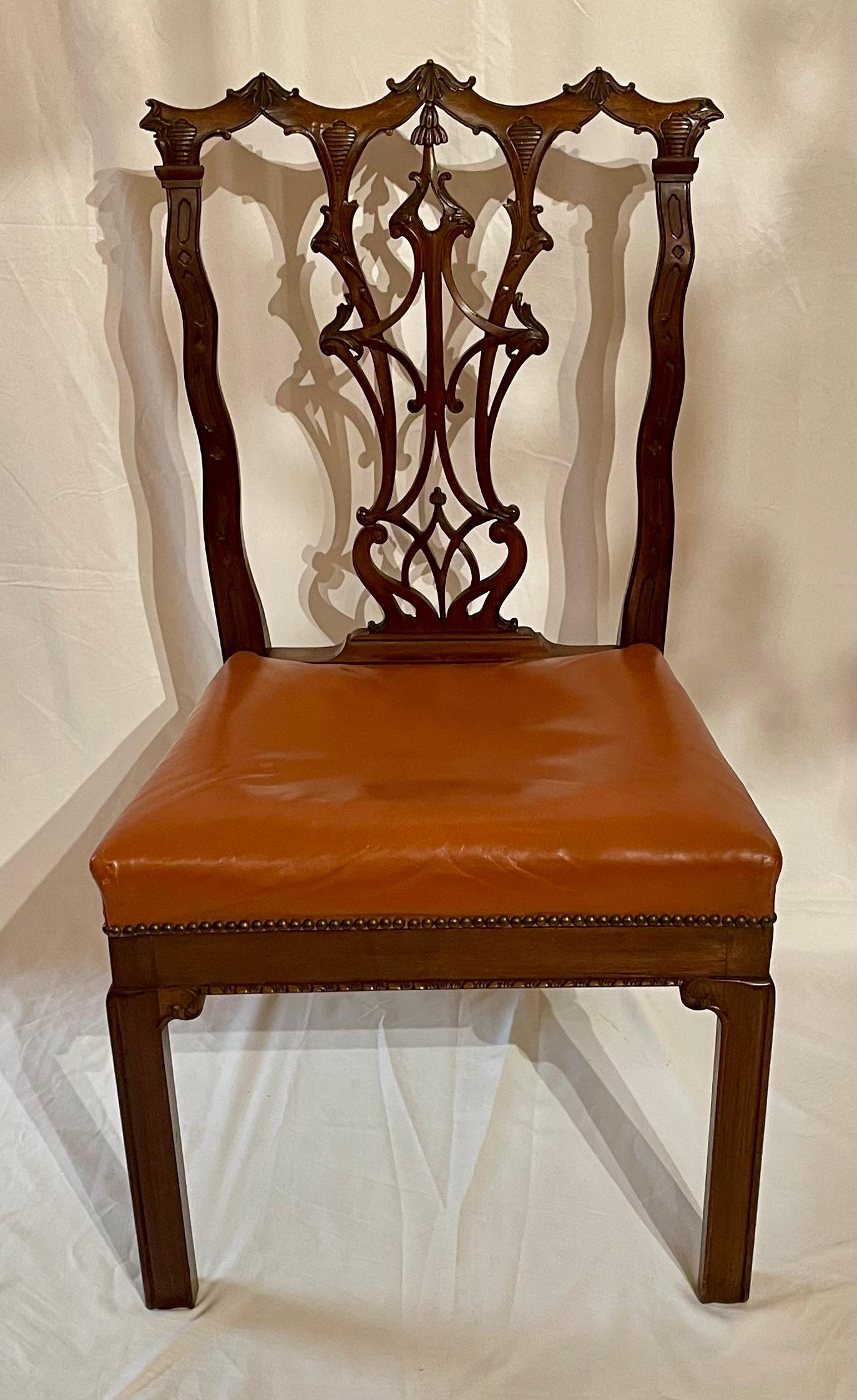 Inglese Antica sedia Chippendale inglese in mogano con seduta in pelle, CIRCA 1880. in vendita