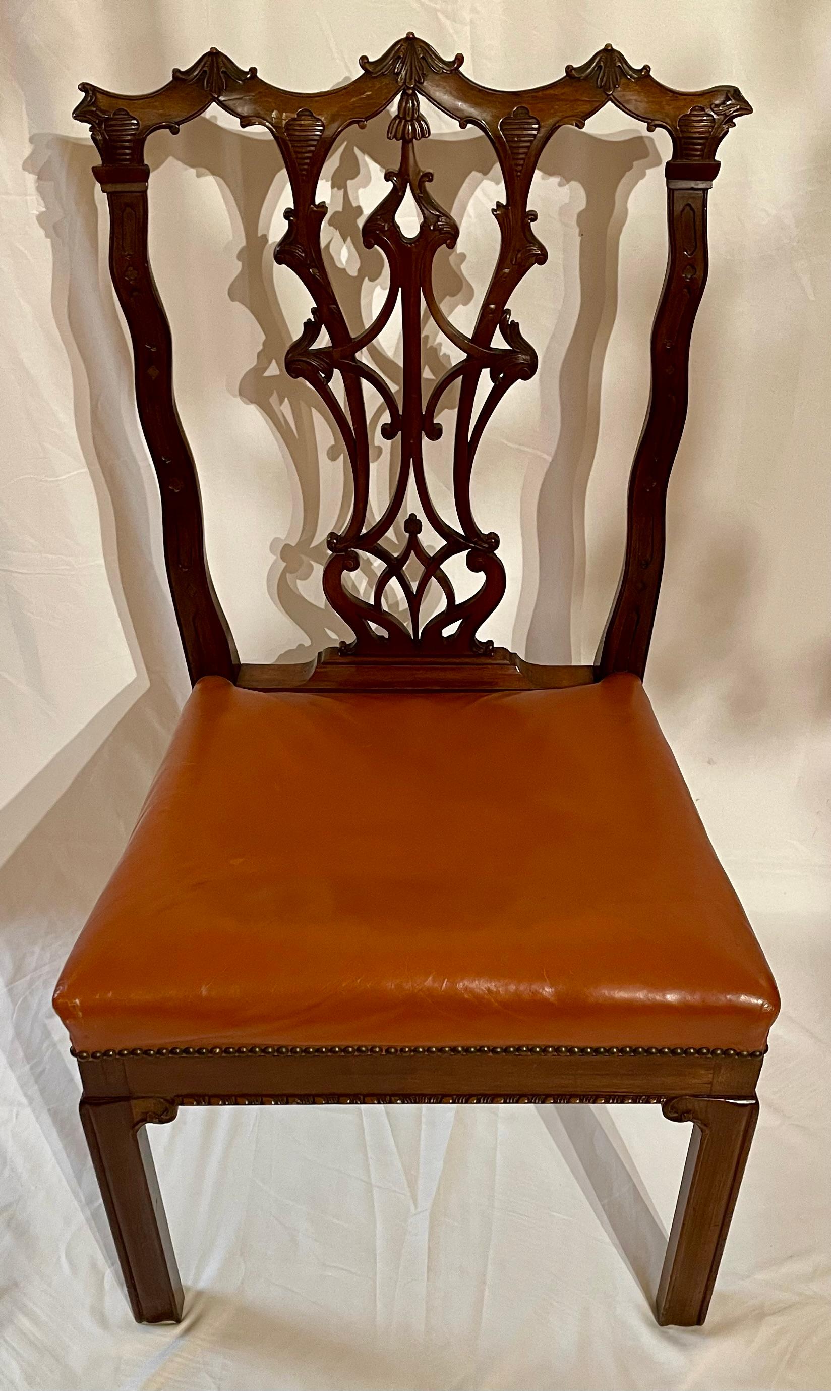 Antica sedia Chippendale inglese in mogano con seduta in pelle, CIRCA 1880. In condizioni buone in vendita a New Orleans, LA